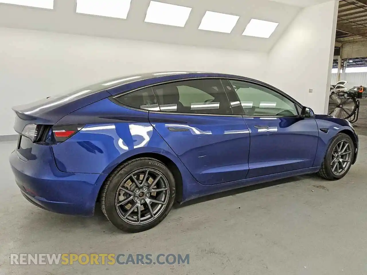 3 Photograph of a damaged car 5YJ3E1EA3NF289664 TESLA MODEL 3 2022