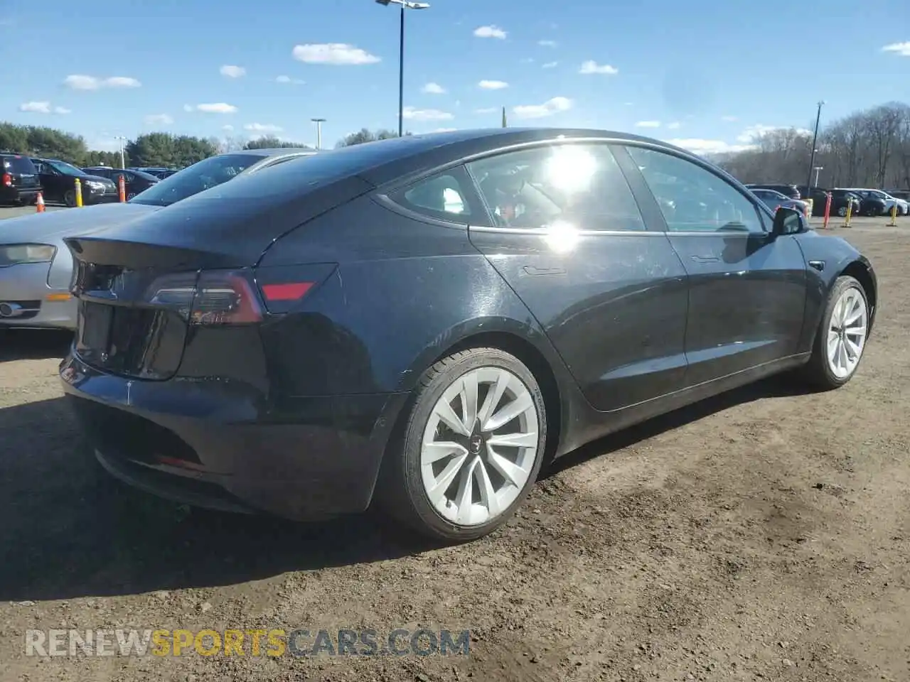 3 Photograph of a damaged car 5YJ3E1EA3NF289907 TESLA MODEL 3 2022