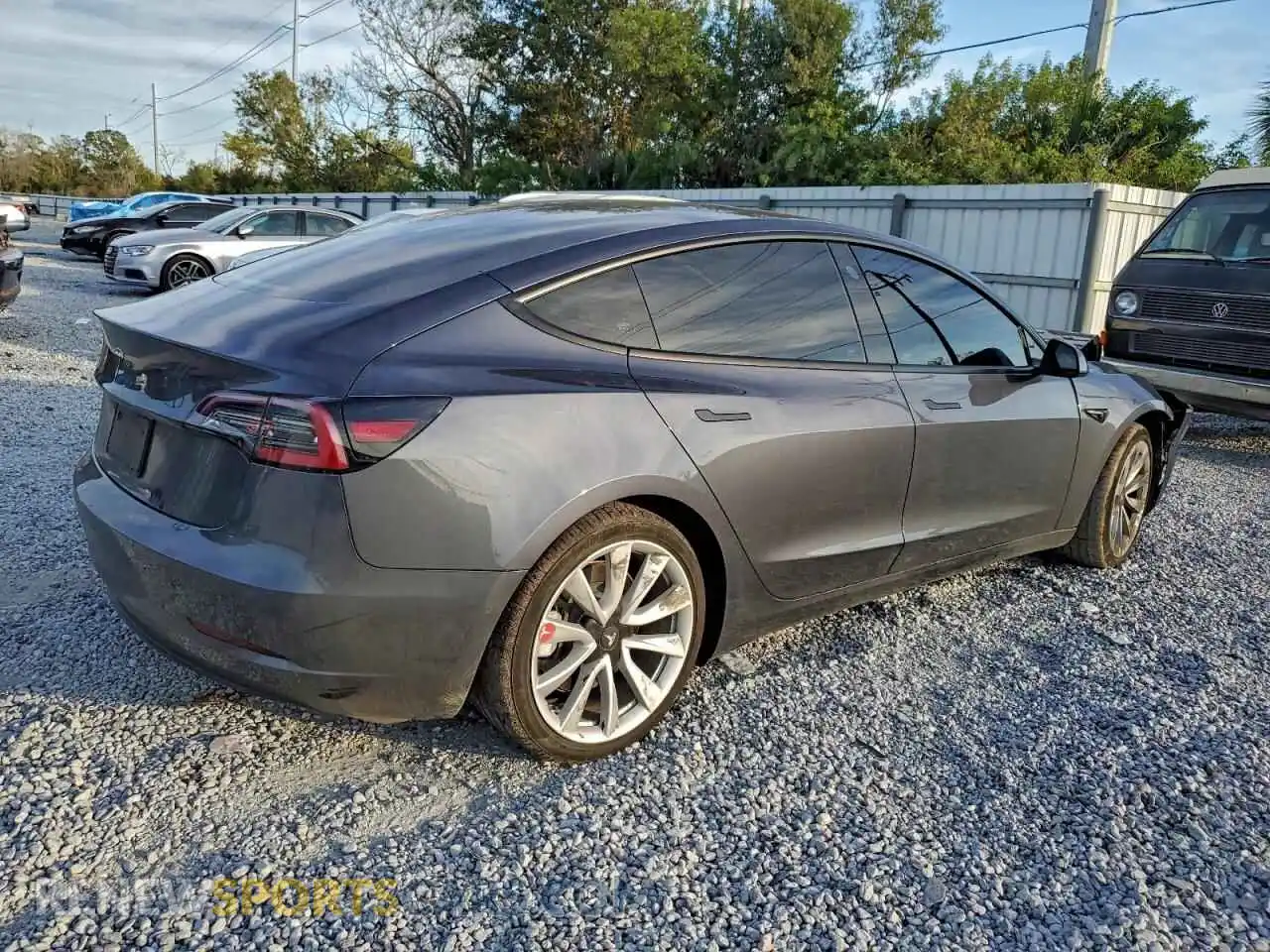 3 Photograph of a damaged car 5YJ3E1EA3NF293956 TESLA MODEL 3 2022