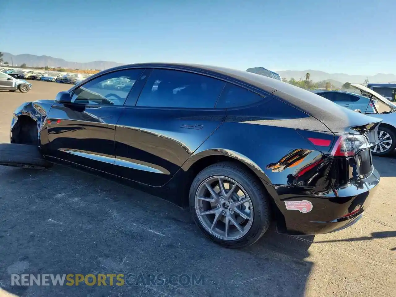 2 Photograph of a damaged car 5YJ3E1EA3NF355565 TESLA MODEL 3 2022