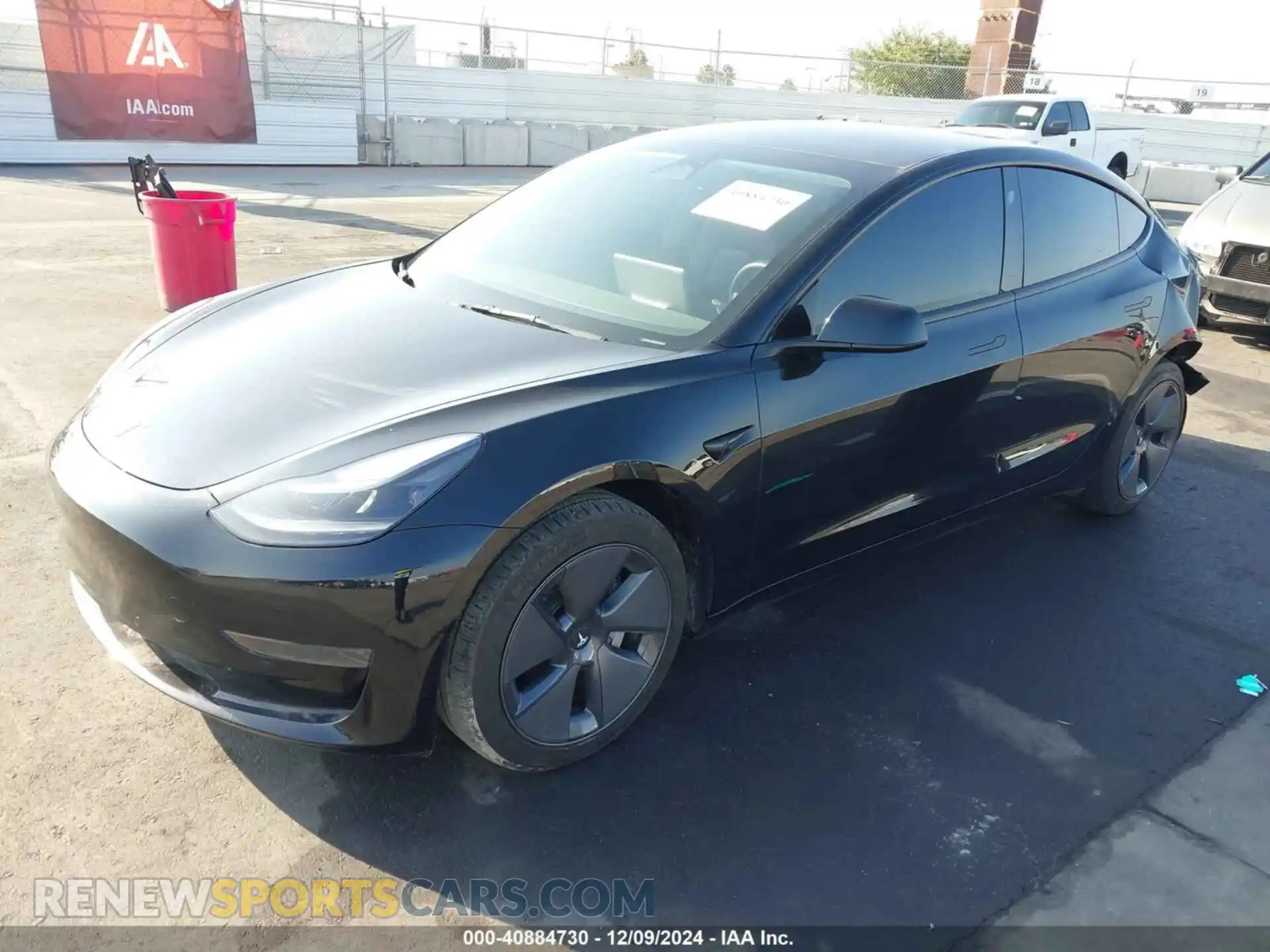 2 Photograph of a damaged car 5YJ3E1EA3NF358370 TESLA MODEL 3 2022