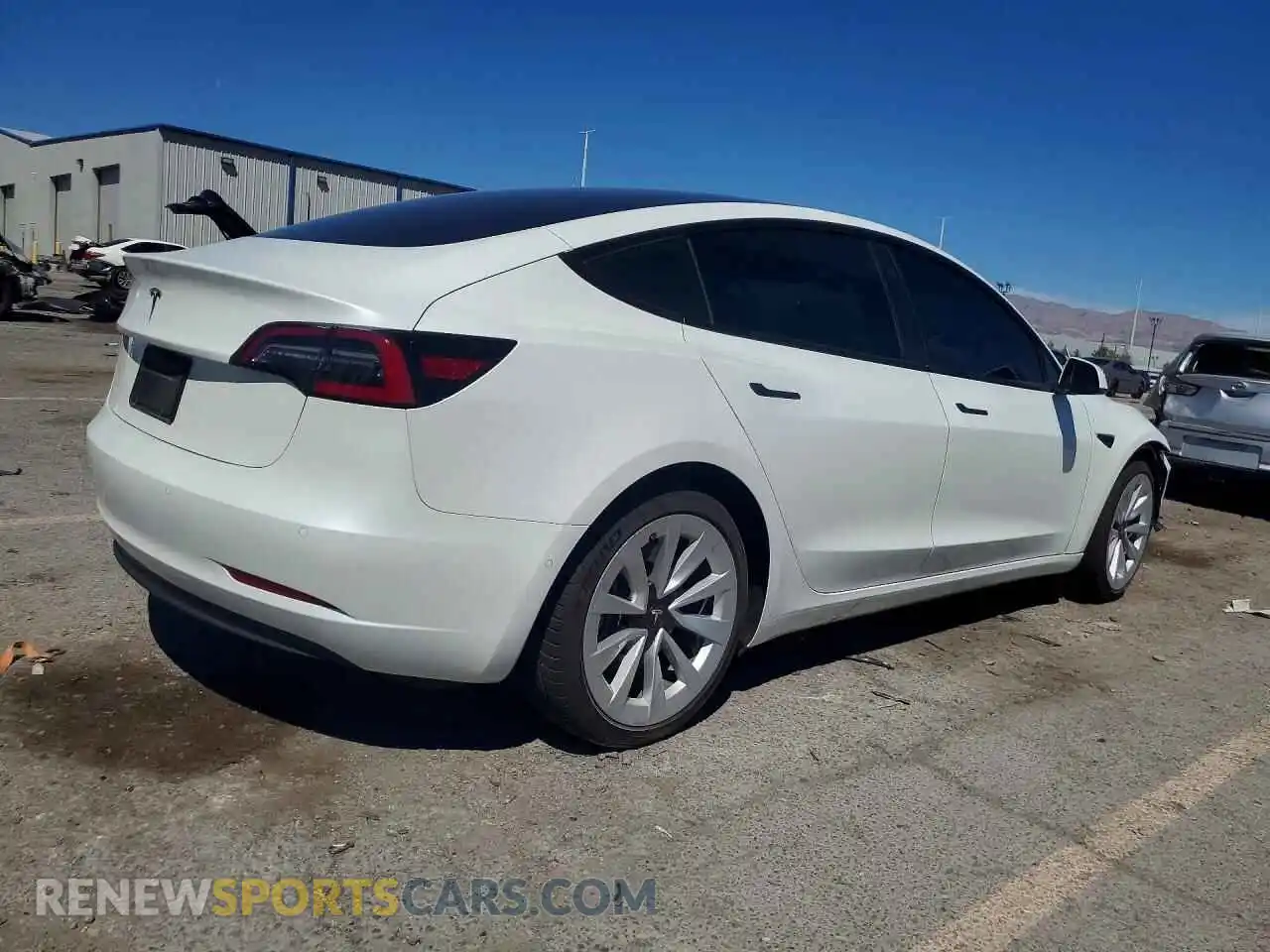 3 Photograph of a damaged car 5YJ3E1EA3NF376433 TESLA MODEL 3 2022
