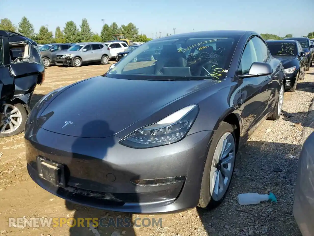 2 Photograph of a damaged car 5YJ3E1EA4NF186169 TESLA MODEL 3 2022