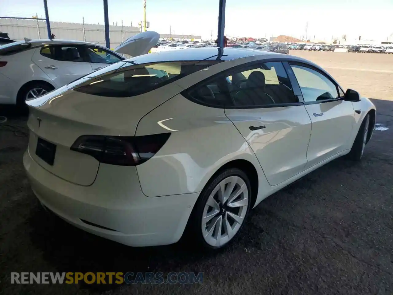 3 Photograph of a damaged car 5YJ3E1EA4NF368471 TESLA MODEL 3 2022