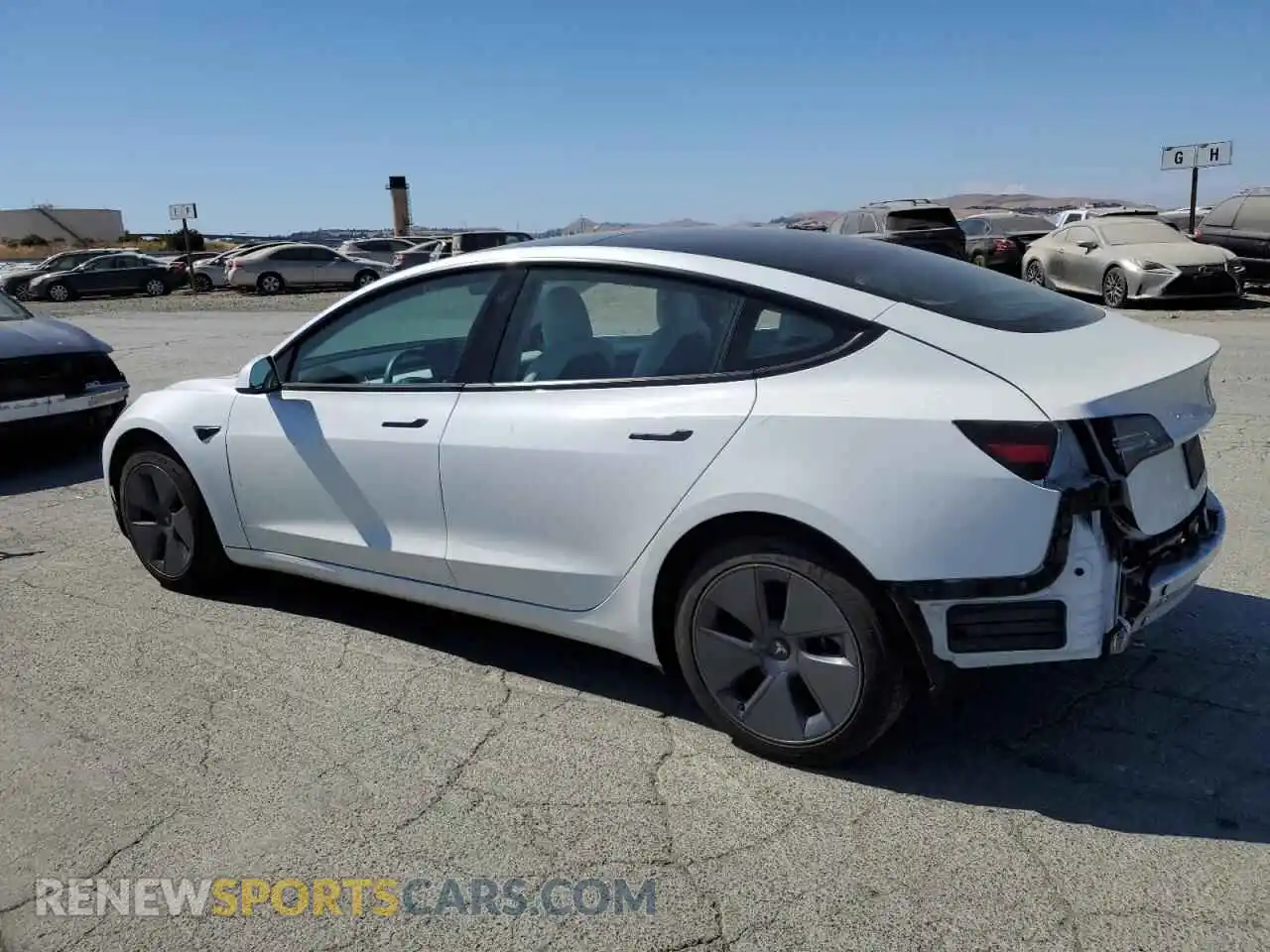 2 Фотография поврежденного автомобиля 5YJ3E1EA5NF153262 TESLA MODEL 3 2022