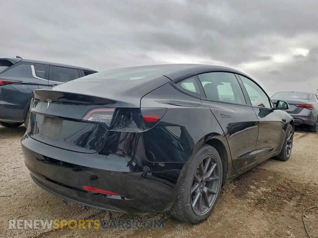 3 Фотография поврежденного автомобиля 5YJ3E1EA5NF186262 TESLA MODEL 3 2022