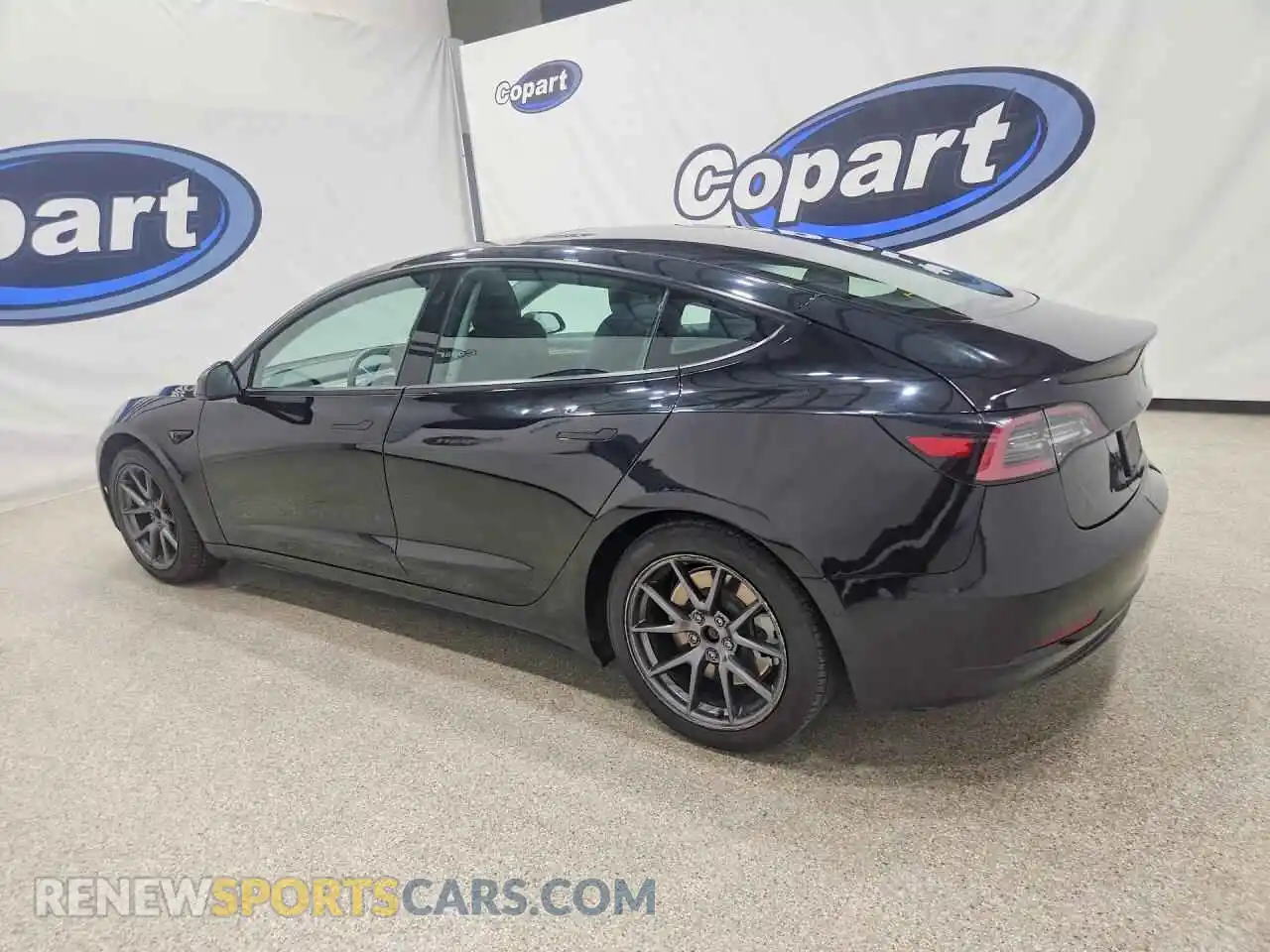 2 Photograph of a damaged car 5YJ3E1EA5NF290864 TESLA MODEL 3 2022