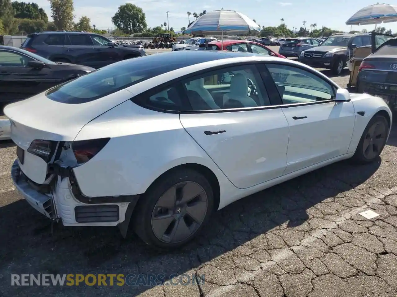 3 Photograph of a damaged car 5YJ3E1EA5NF317027 TESLA MODEL 3 2022