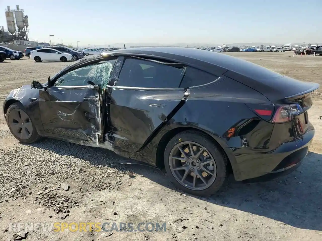 2 Photograph of a damaged car 5YJ3E1EA5NF329811 TESLA MODEL 3 2022