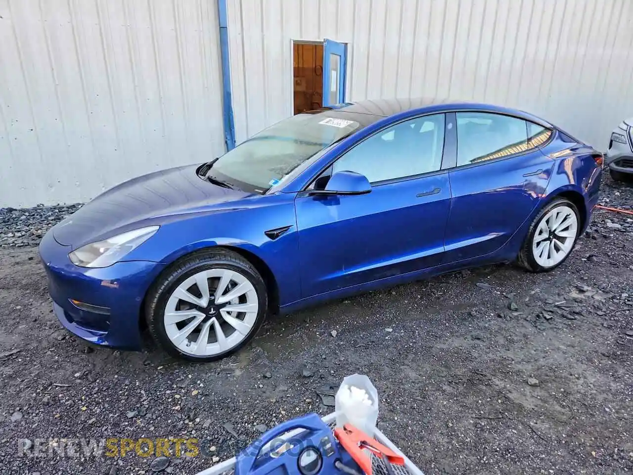 1 Photograph of a damaged car 5YJ3E1EA5NF368933 TESLA MODEL 3 2022