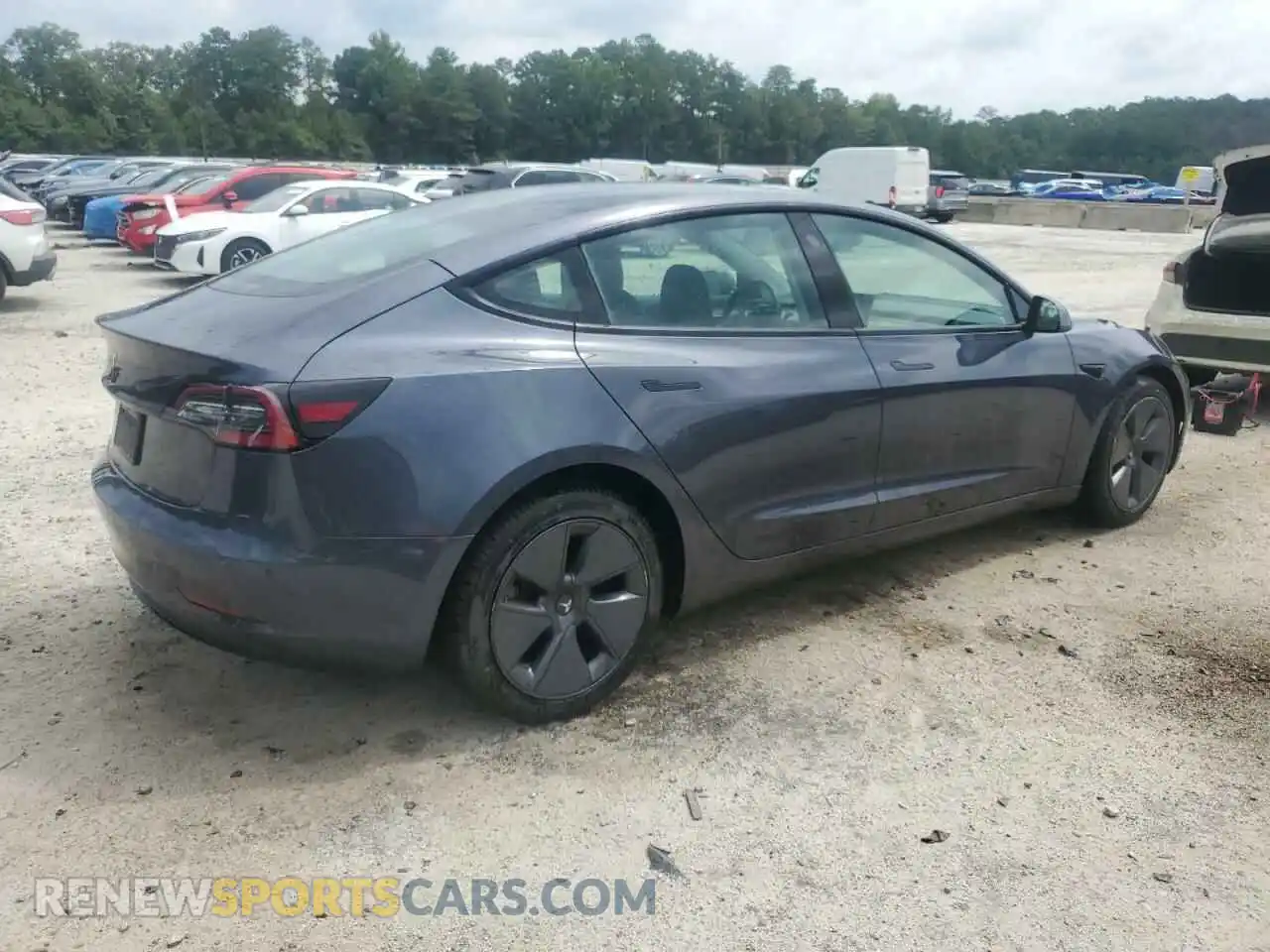 3 Photograph of a damaged car 5YJ3E1EA5NF370049 TESLA MODEL 3 2022