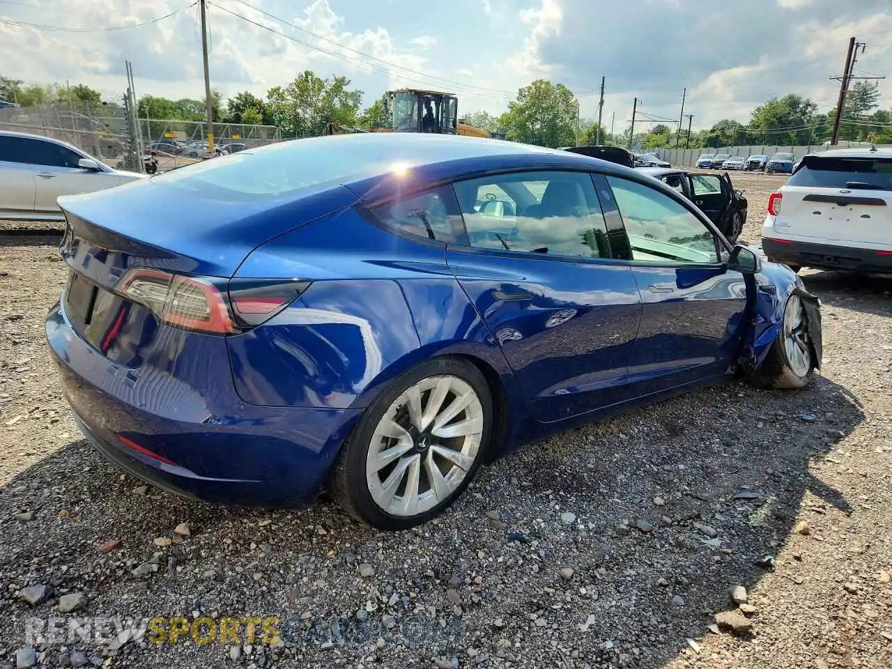 3 Photograph of a damaged car 5YJ3E1EA5NF370844 TESLA MODEL 3 2022