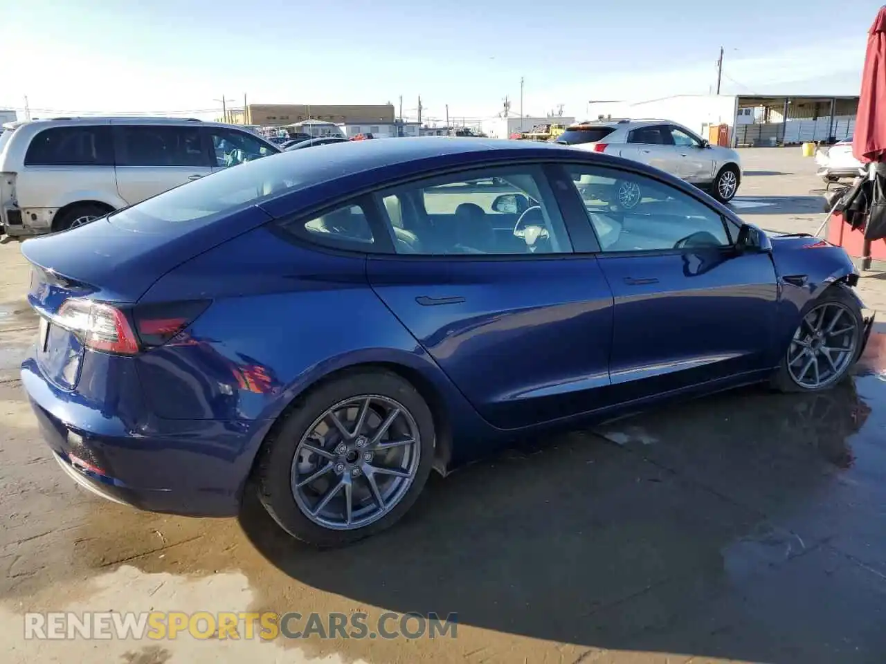 3 Photograph of a damaged car 5YJ3E1EA6NF287570 TESLA MODEL 3 2022