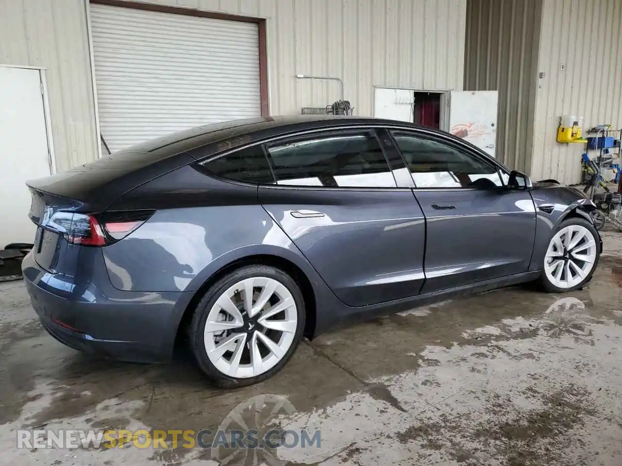 3 Photograph of a damaged car 5YJ3E1EA6NF357939 TESLA MODEL 3 2022