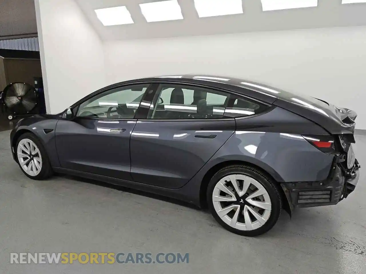 2 Фотография поврежденного автомобиля 5YJ3E1EA6NF369699 TESLA MODEL 3 2022