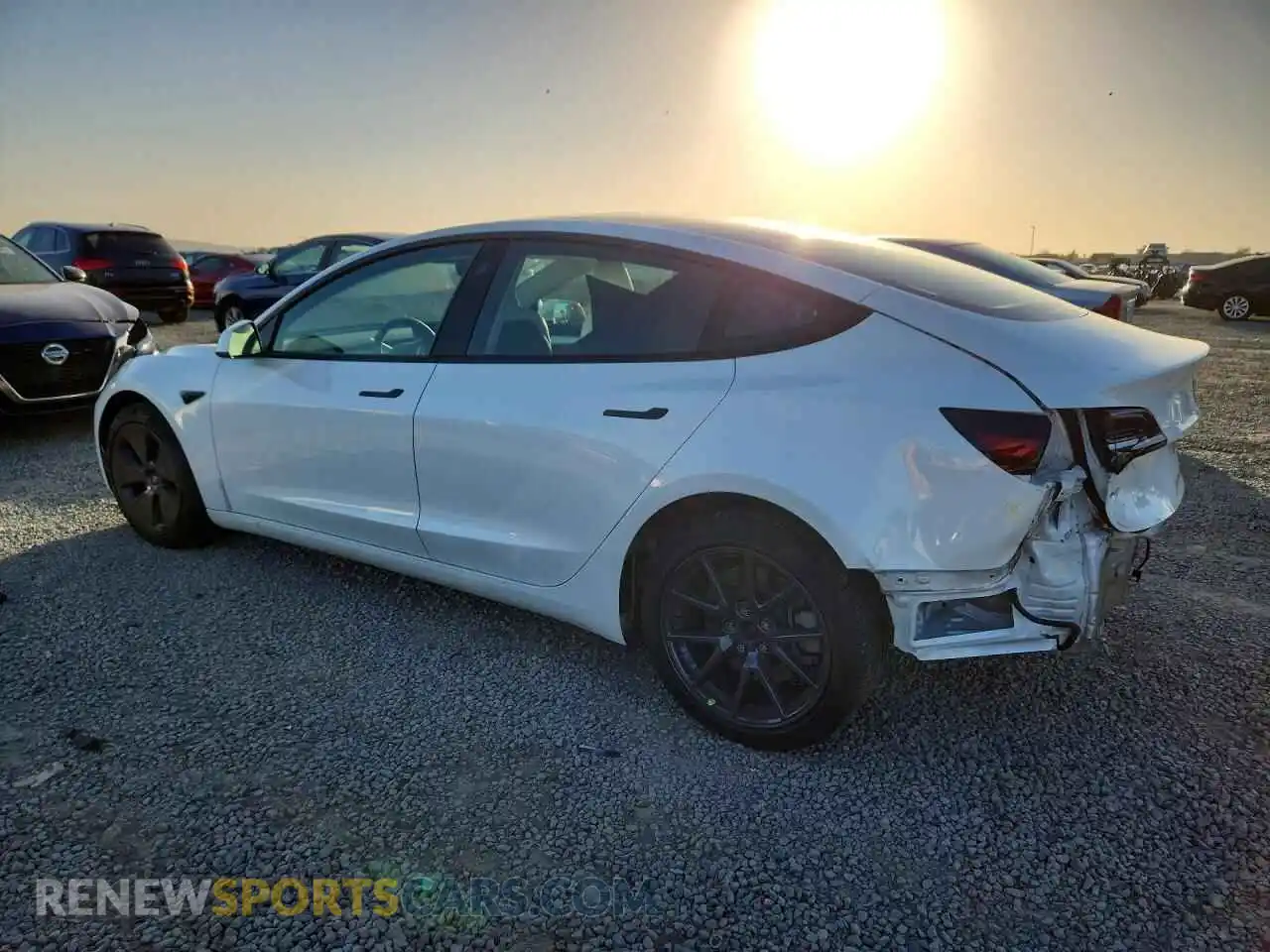 2 fotografías del automóvil dañado 5YJ3E1EA7NF376502 TESLA MODEL 3 2022