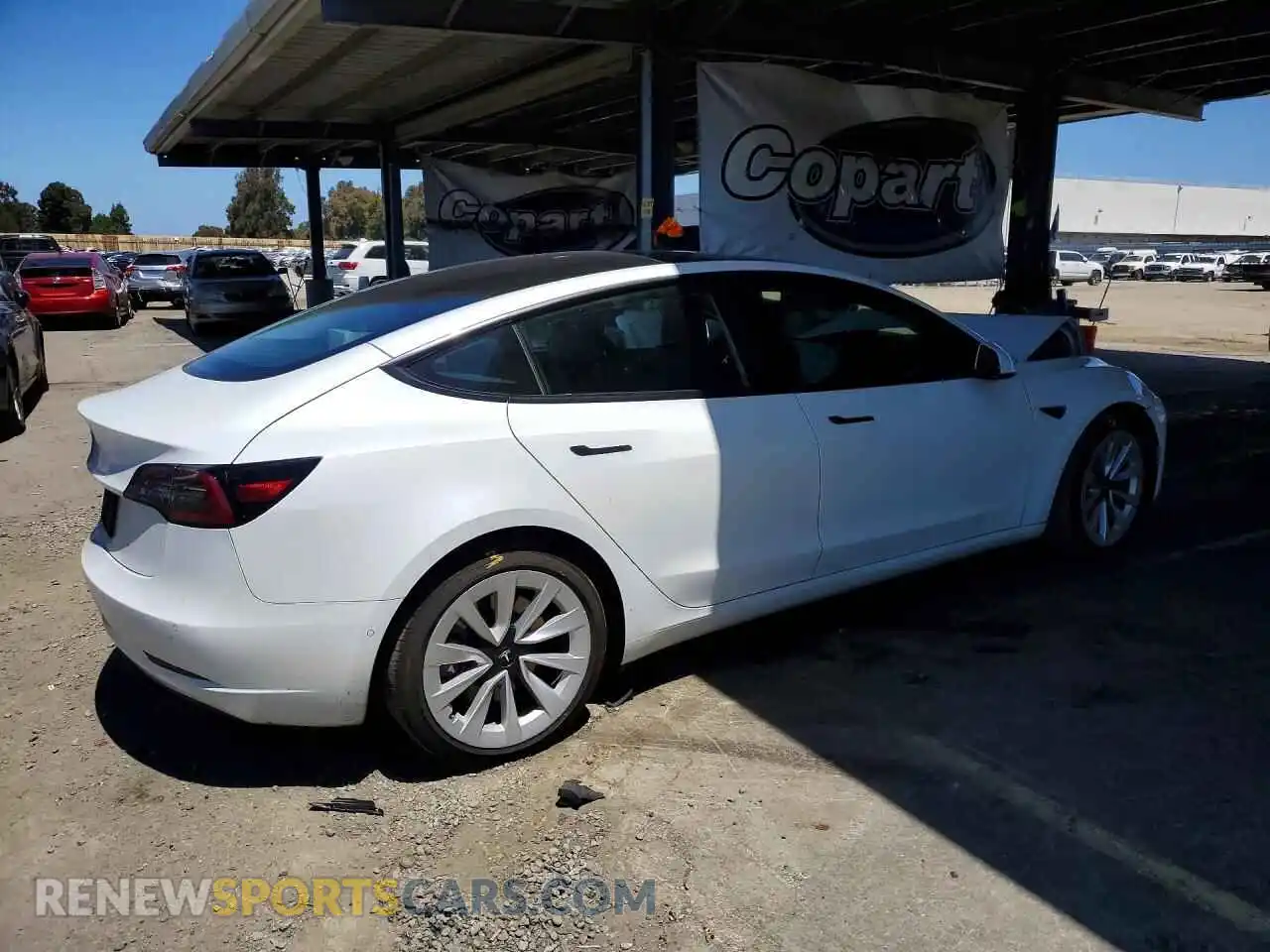 3 Photograph of a damaged car 5YJ3E1EA8NF121387 TESLA MODEL 3 2022