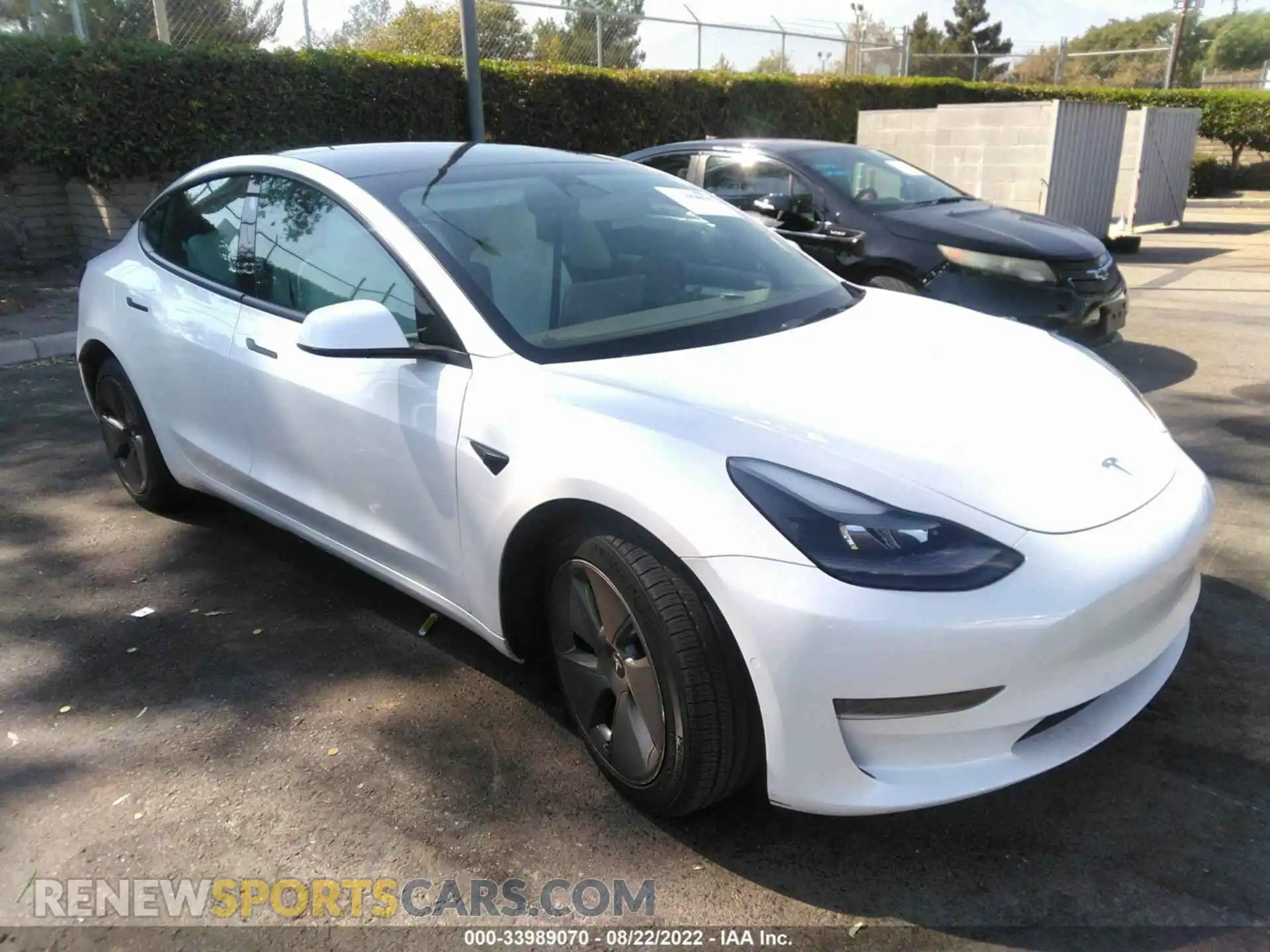 1 Photograph of a damaged car 5YJ3E1EA8NF176955 TESLA MODEL 3 2022