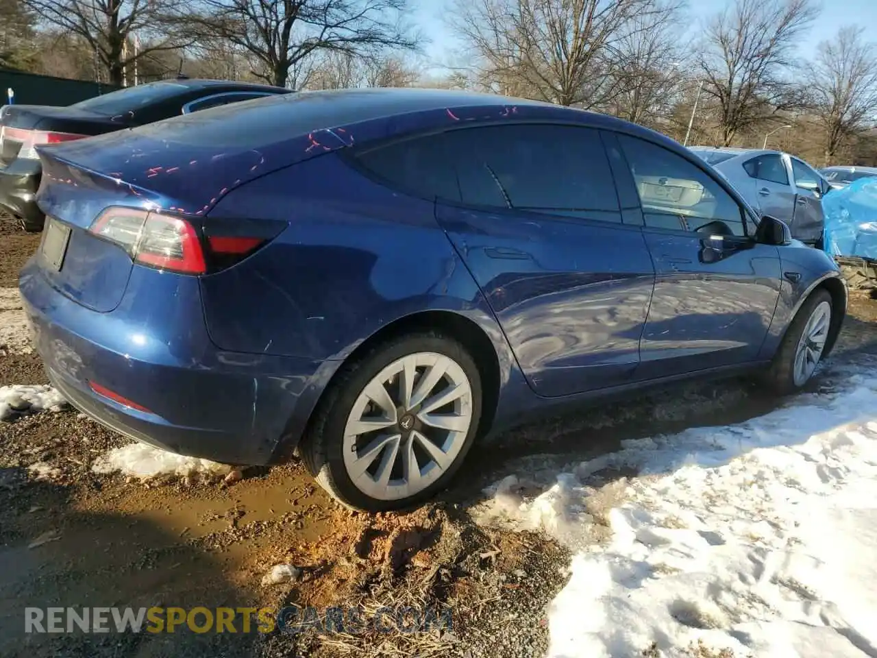 3 Photograph of a damaged car 5YJ3E1EA8NF190239 TESLA MODEL 3 2022