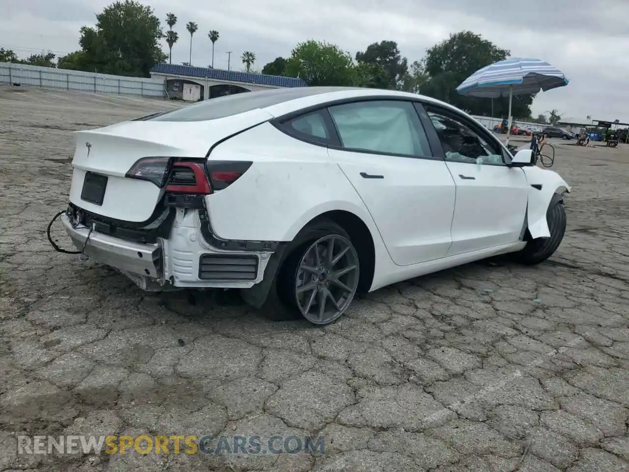 3 fotografías del automóvil dañado 5YJ3E1EA8NF244865 TESLA MODEL 3 2022