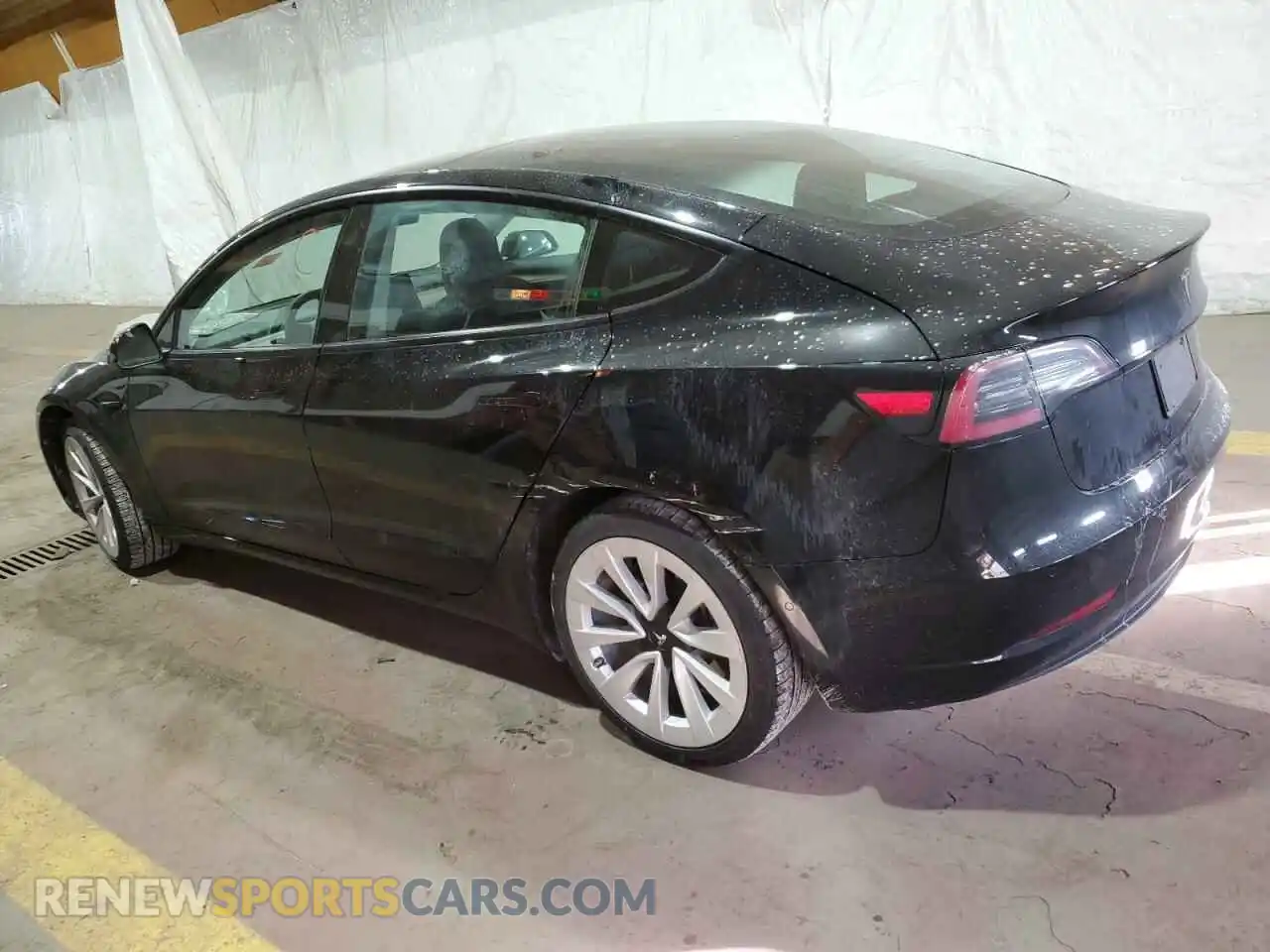 2 Photograph of a damaged car 5YJ3E1EA8NF286579 TESLA MODEL 3 2022