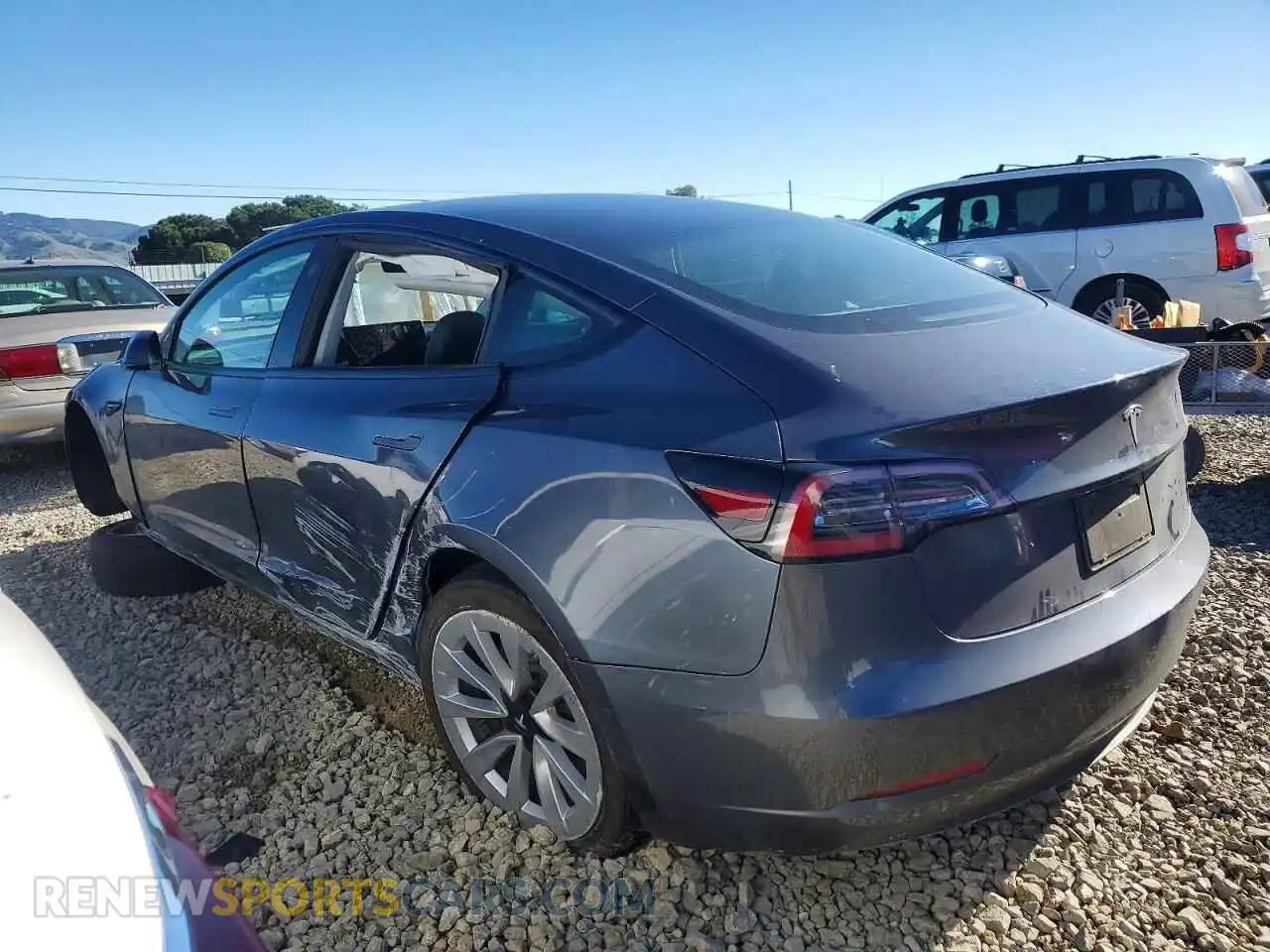 2 fotografías del automóvil dañado 5YJ3E1EA8NF327874 TESLA MODEL 3 2022