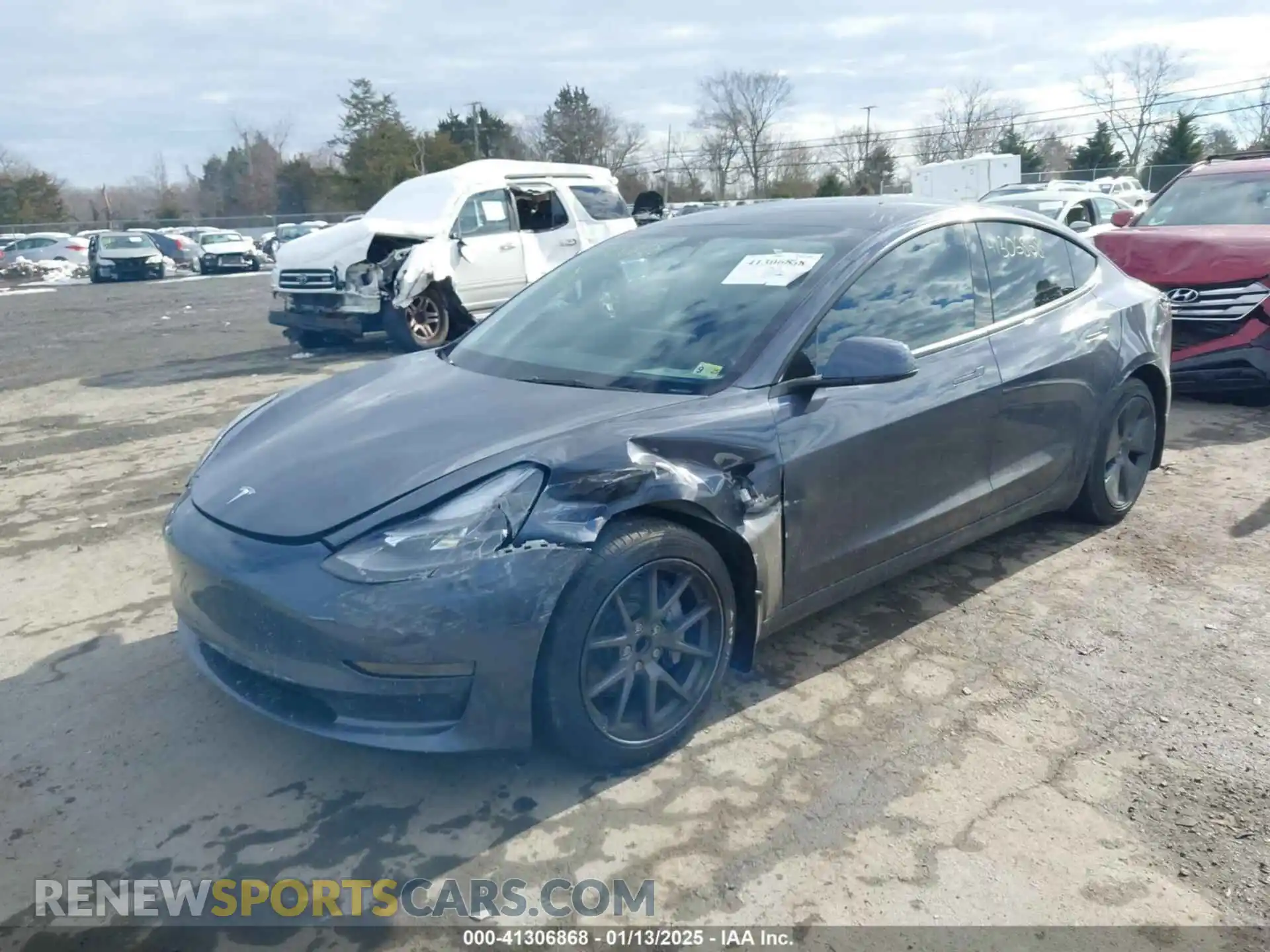 2 Photograph of a damaged car 5YJ3E1EA8NF337191 TESLA MODEL 3 2022