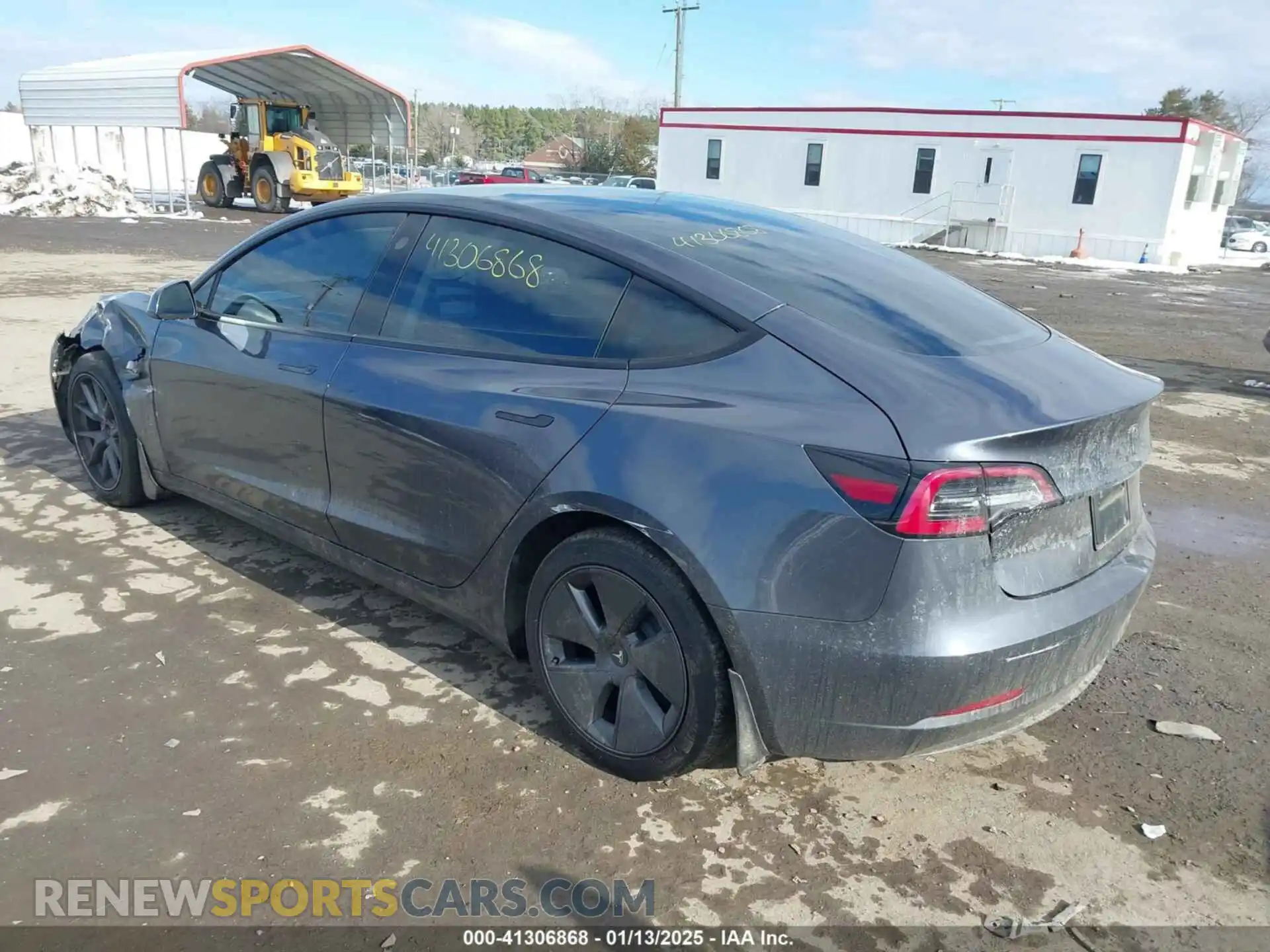 3 Photograph of a damaged car 5YJ3E1EA8NF337191 TESLA MODEL 3 2022