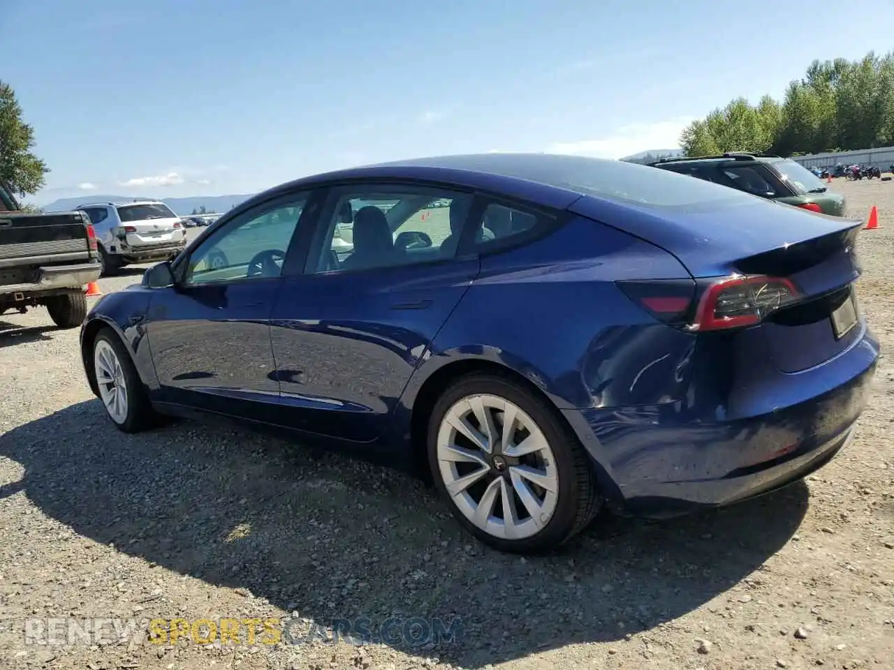 2 Photograph of a damaged car 5YJ3E1EA8NF369882 TESLA MODEL 3 2022