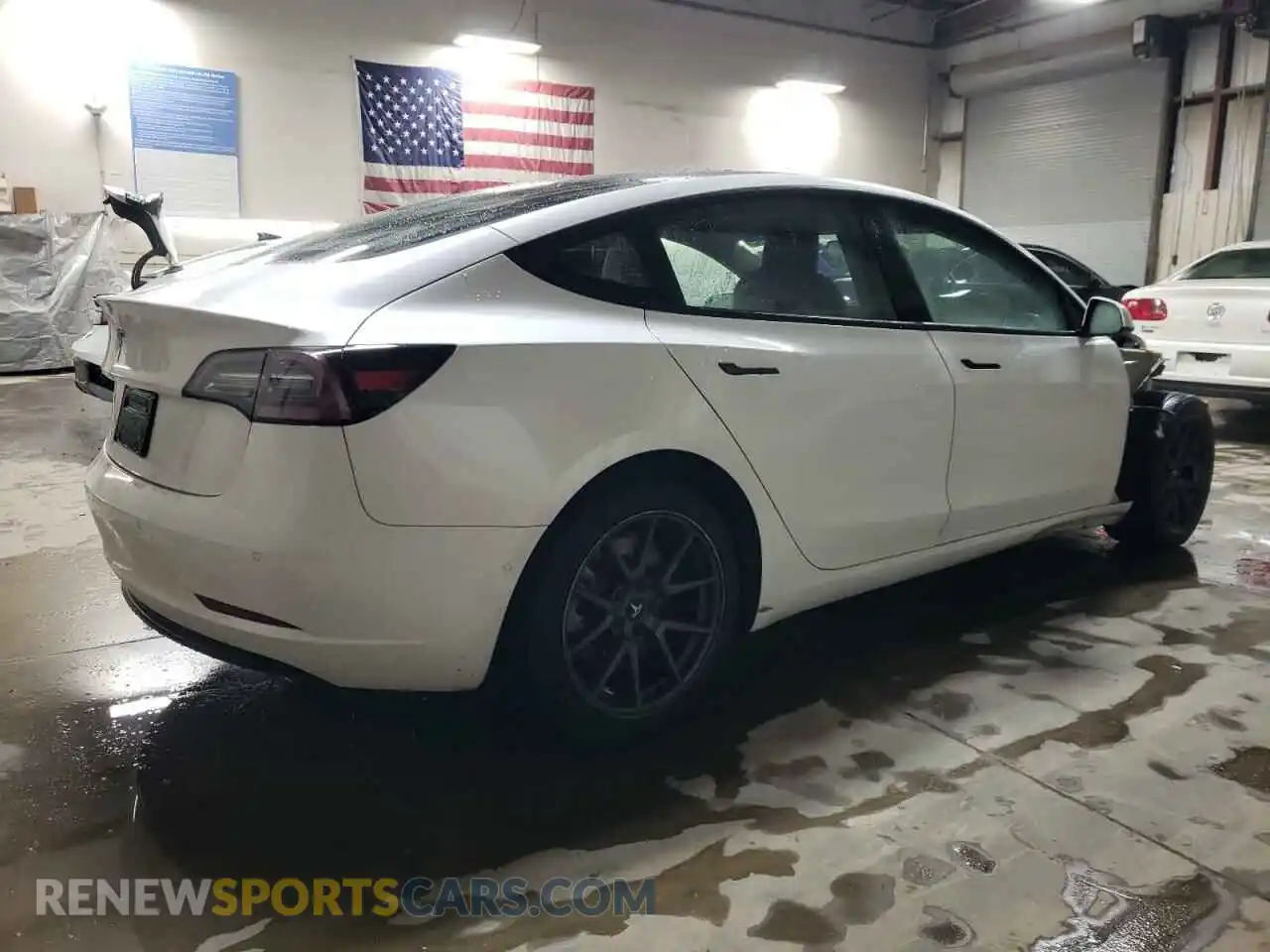 3 Photograph of a damaged car 5YJ3E1EA8NF370398 TESLA MODEL 3 2022