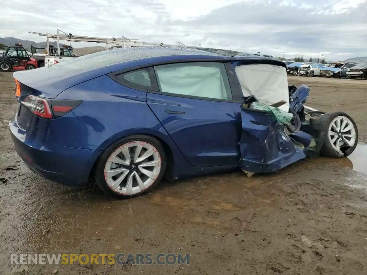 3 Photograph of a damaged car 5YJ3E1EA9NF144337 TESLA MODEL 3 2022