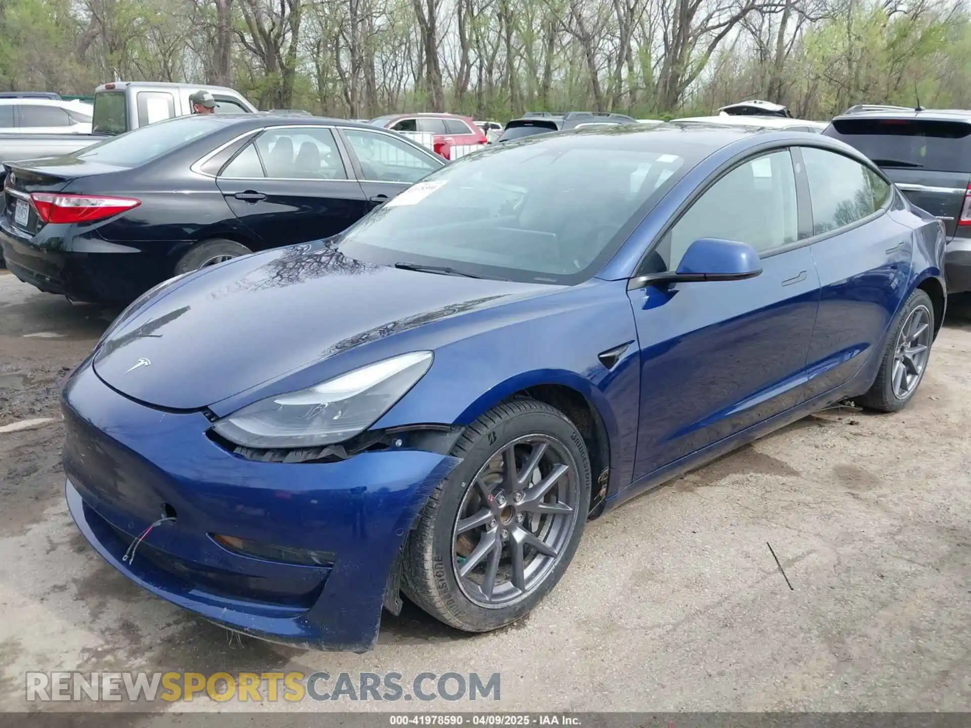 2 Photograph of a damaged car 5YJ3E1EA9NF189357 TESLA MODEL 3 2022