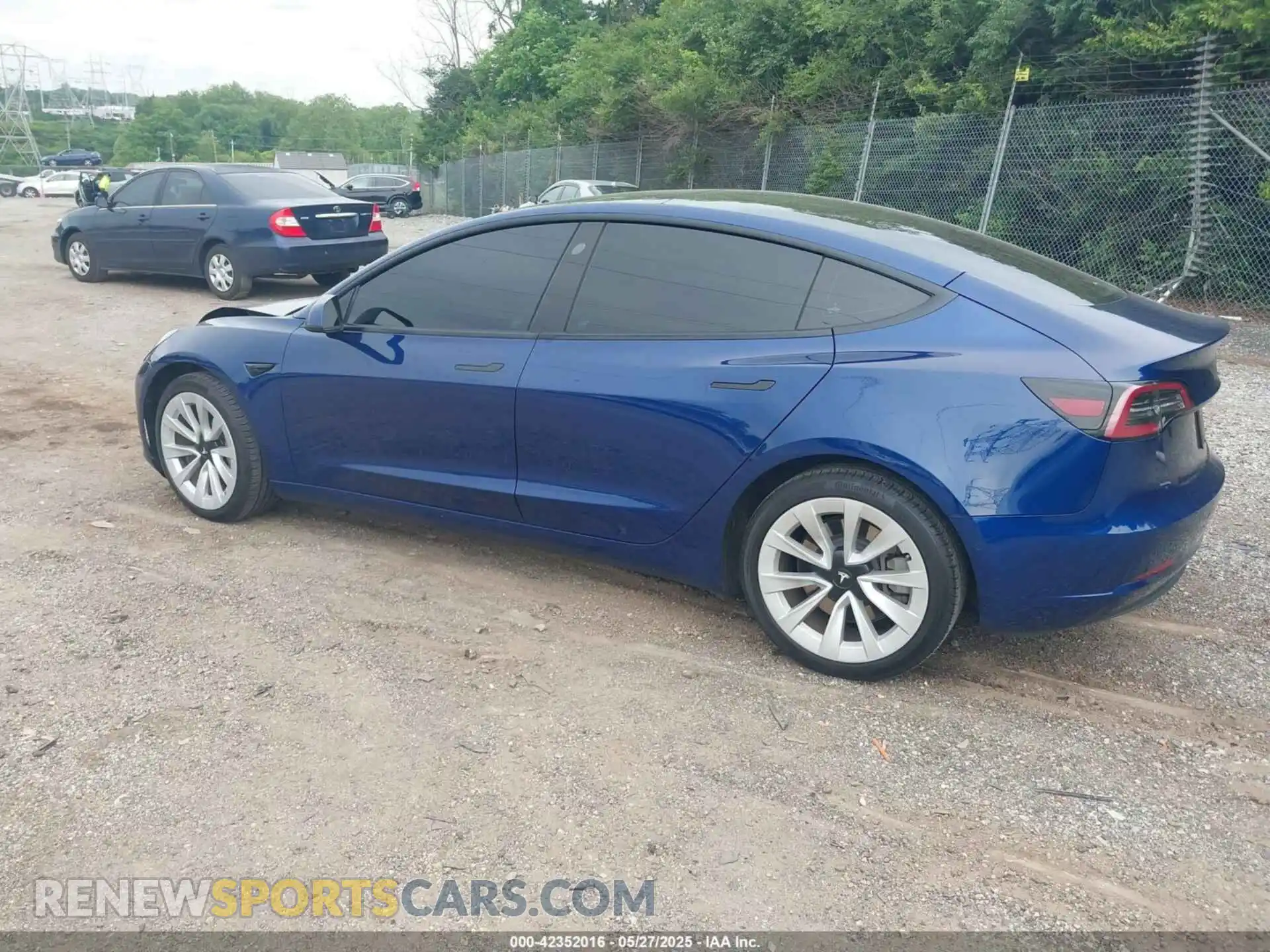 3 Фотография поврежденного автомобиля 5YJ3E1EA9NF199483 TESLA MODEL 3 2022