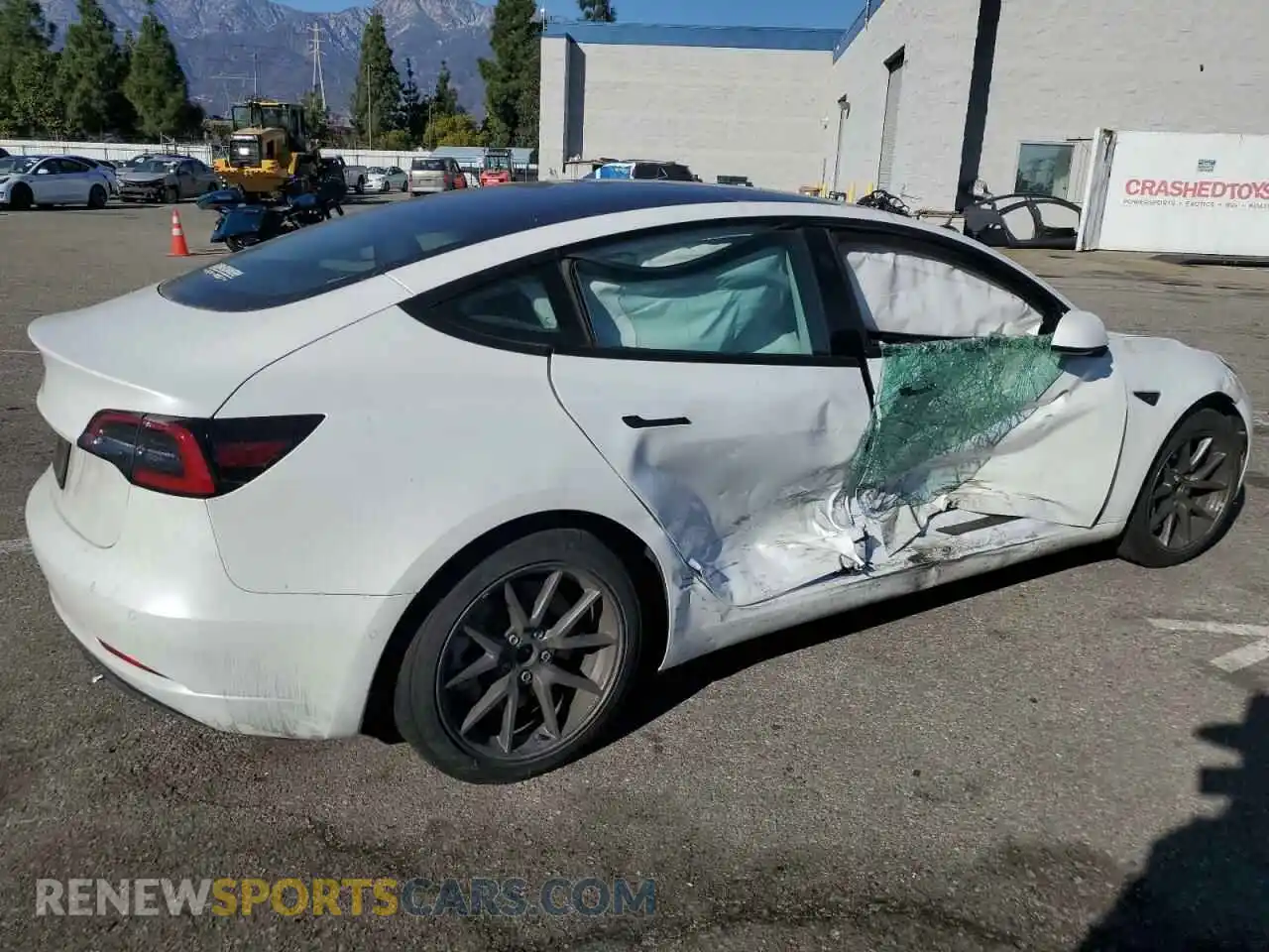 3 Photograph of a damaged car 5YJ3E1EA9NF329634 TESLA MODEL 3 2022
