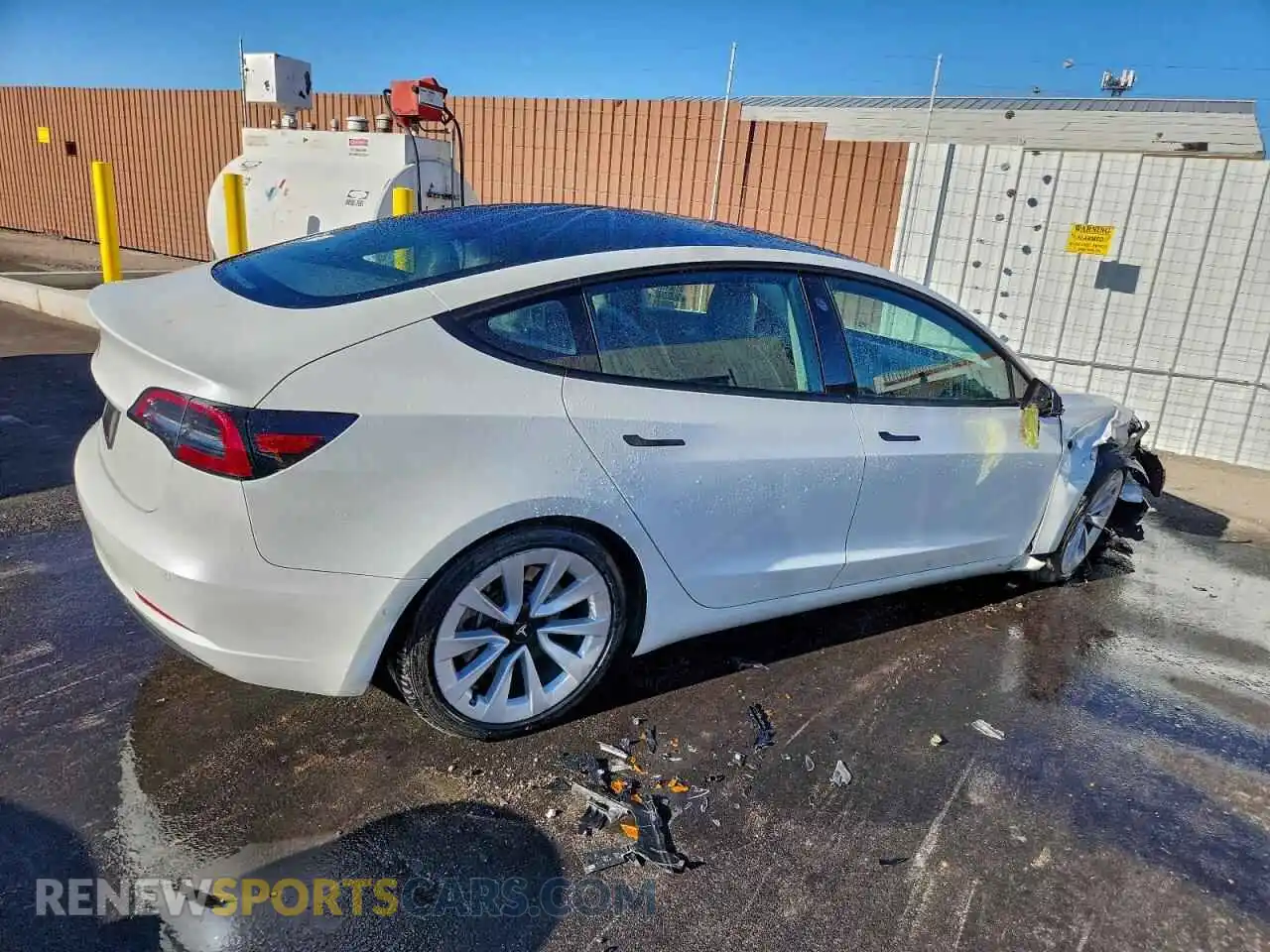 3 Photograph of a damaged car 5YJ3E1EA9NF368448 TESLA MODEL 3 2022