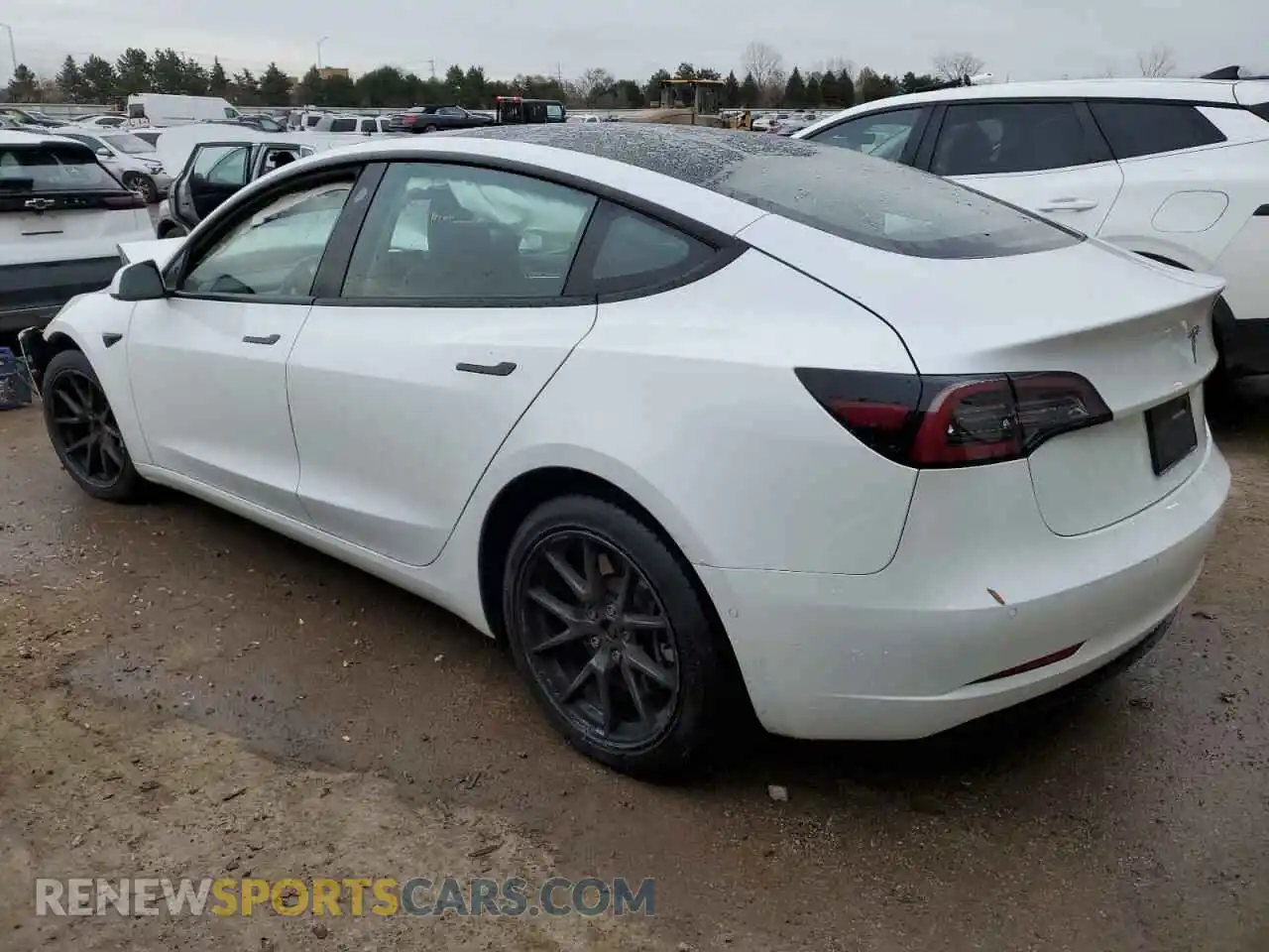 2 Photograph of a damaged car 5YJ3E1EA9NF370751 TESLA MODEL 3 2022