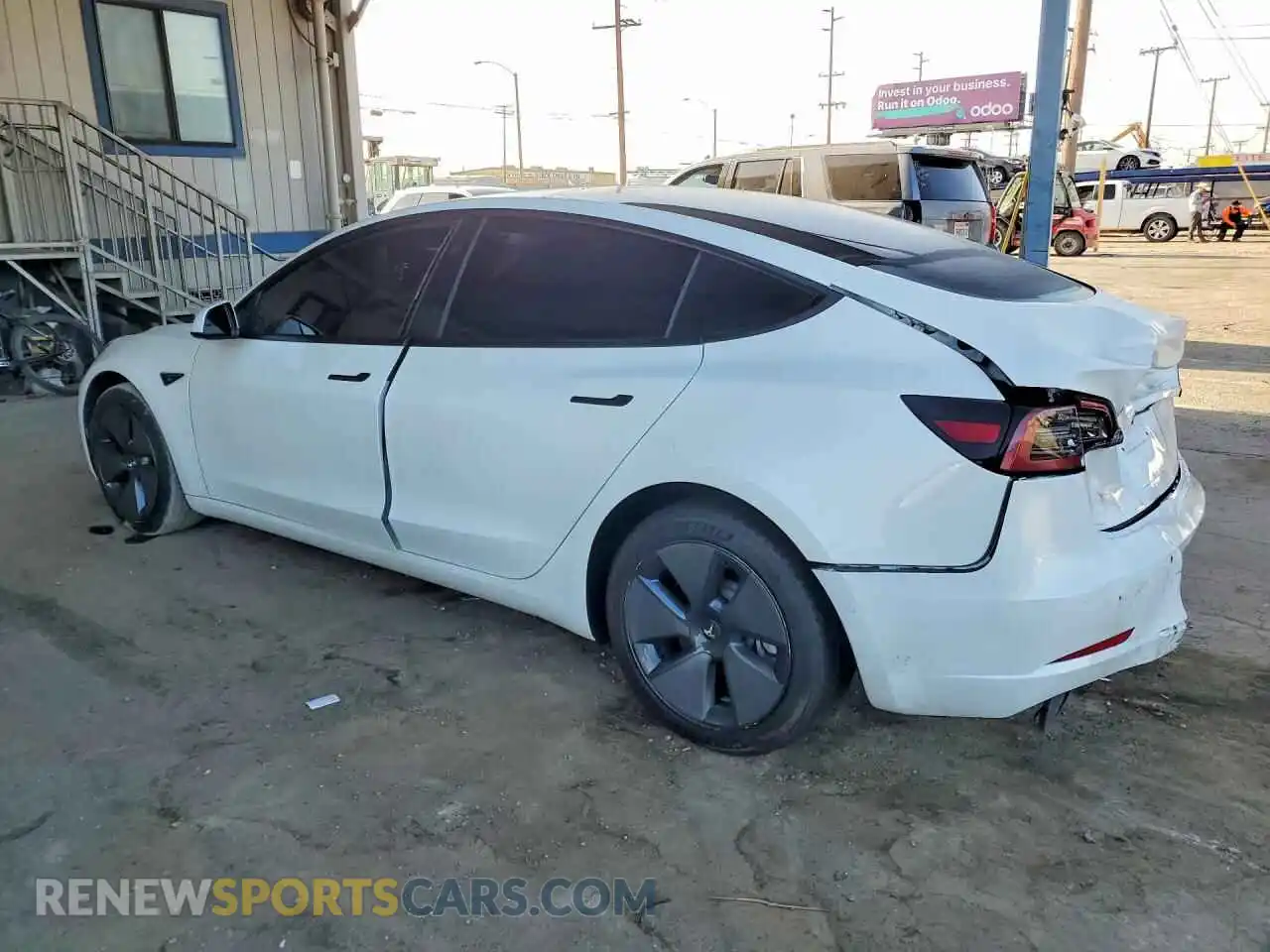 2 fotografías del automóvil dañado 5YJ3E1EAXNF125392 TESLA MODEL 3 2022