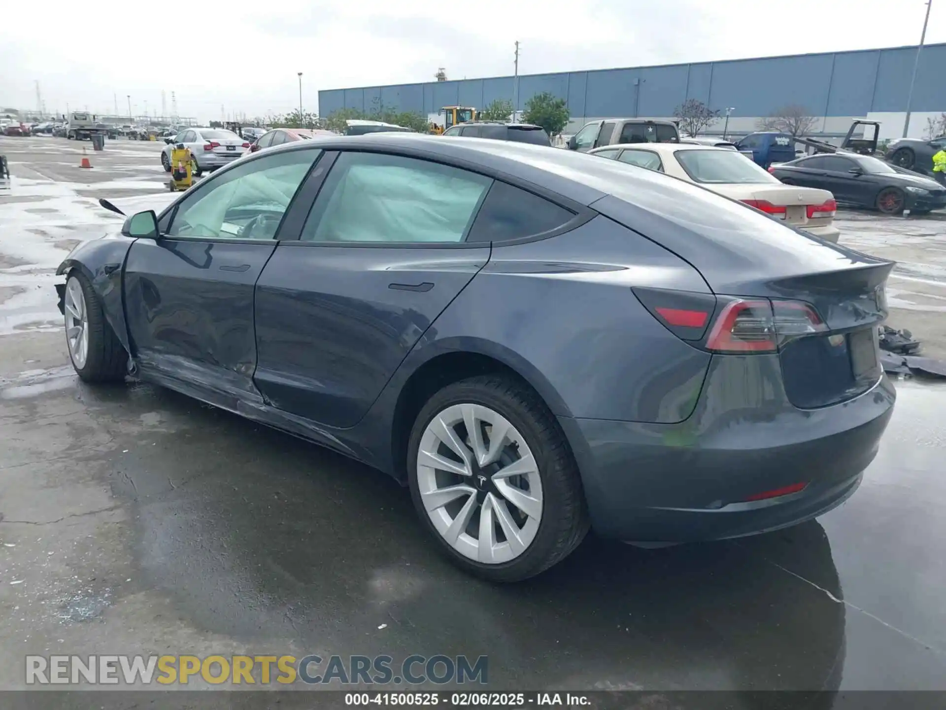 3 Фотография поврежденного автомобиля 5YJ3E1EAXNF142967 TESLA MODEL 3 2022