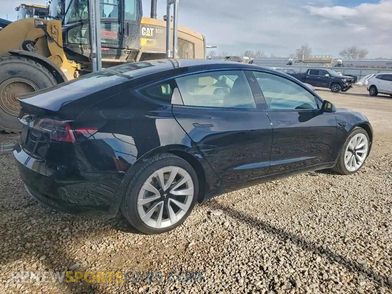 3 Photograph of a damaged car 5YJ3E1EAXNF285658 TESLA MODEL 3 2022