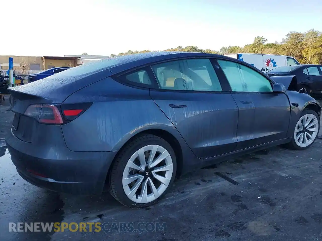 3 Photograph of a damaged car 5YJ3E1EAXNF287779 TESLA MODEL 3 2022