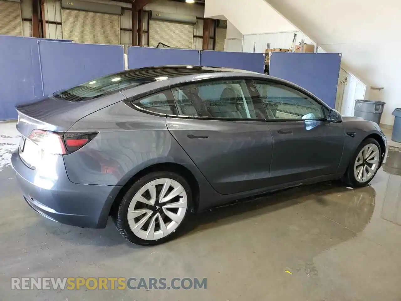 3 Photograph of a damaged car 5YJ3E1EAXNF369706 TESLA MODEL 3 2022