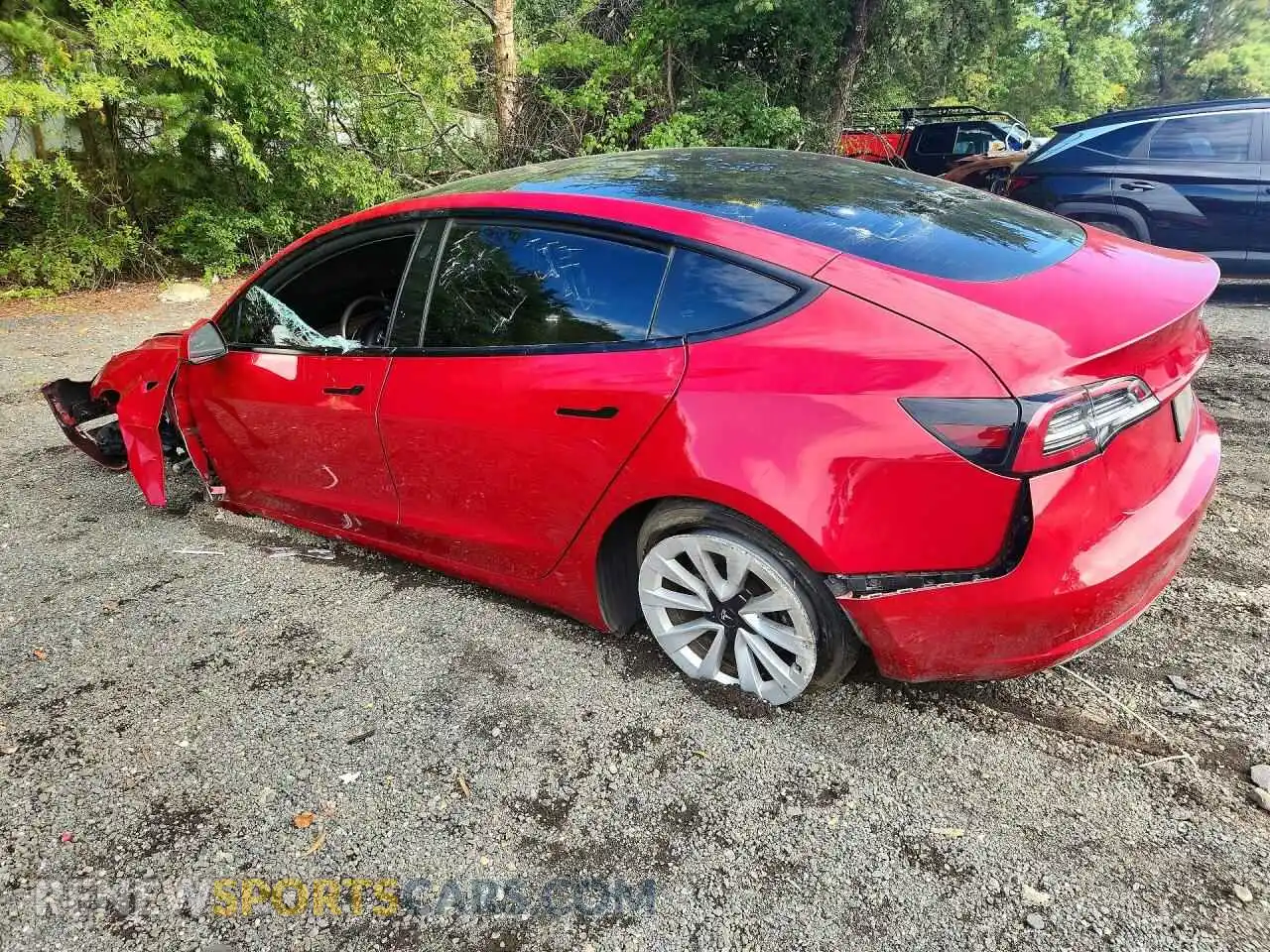 2 Photograph of a damaged car 5YJ3E1EAXNF370418 TESLA MODEL 3 2022