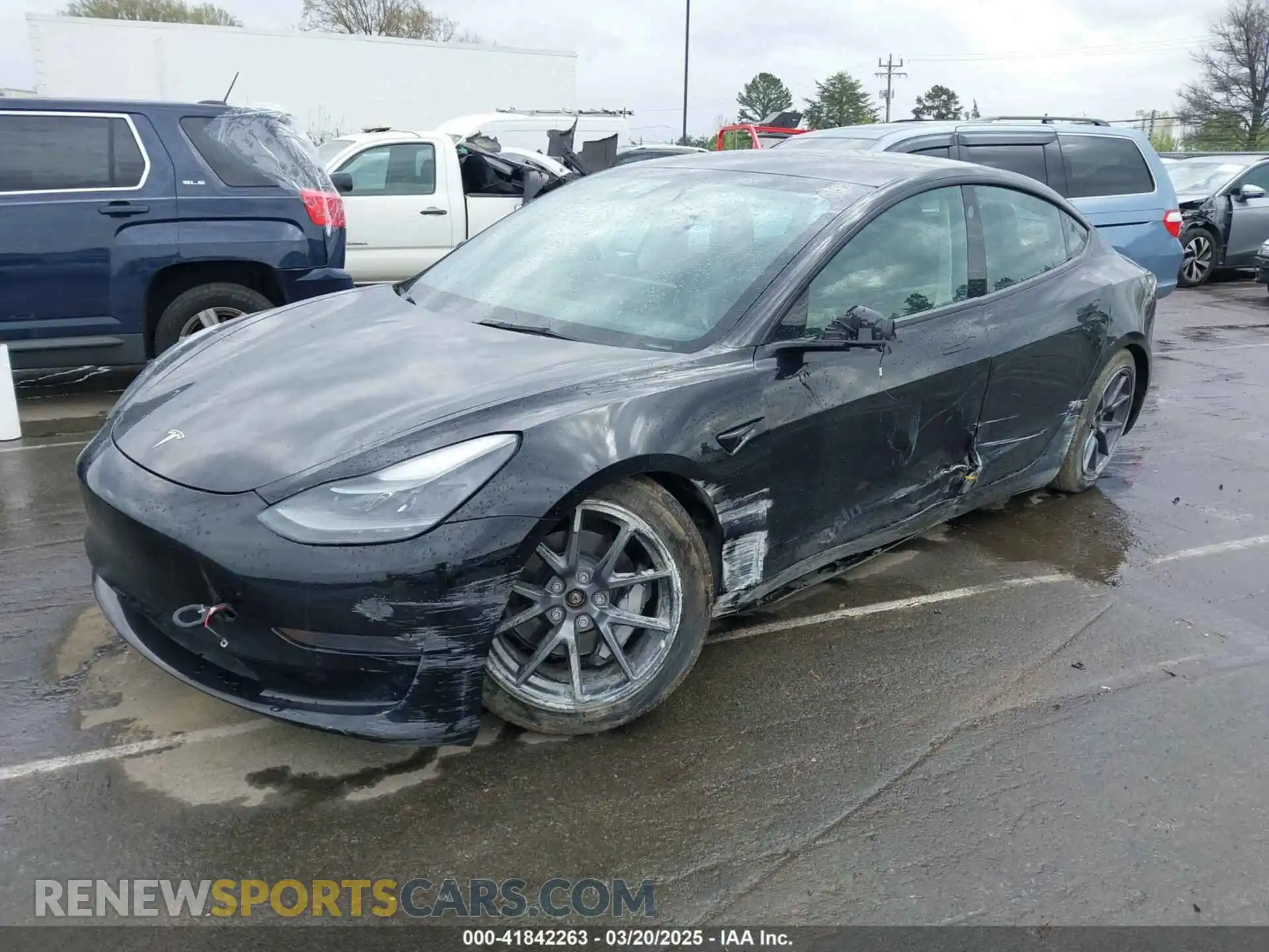2 Photograph of a damaged car 5YJ3E1EB0NF122249 TESLA MODEL 3 2022