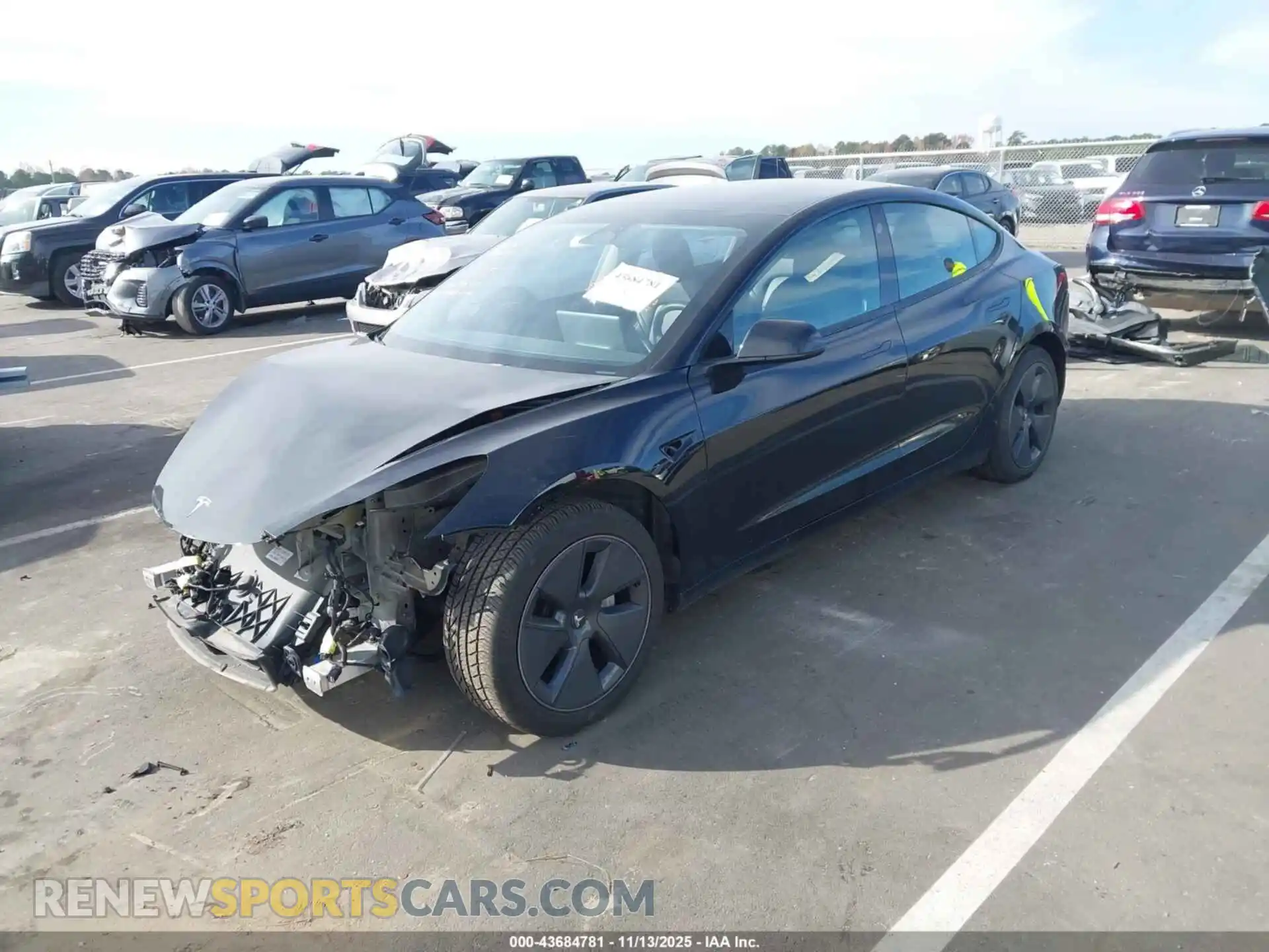 2 fotografías del automóvil dañado 5YJ3E1EB0NF124955 TESLA MODEL 3 2022