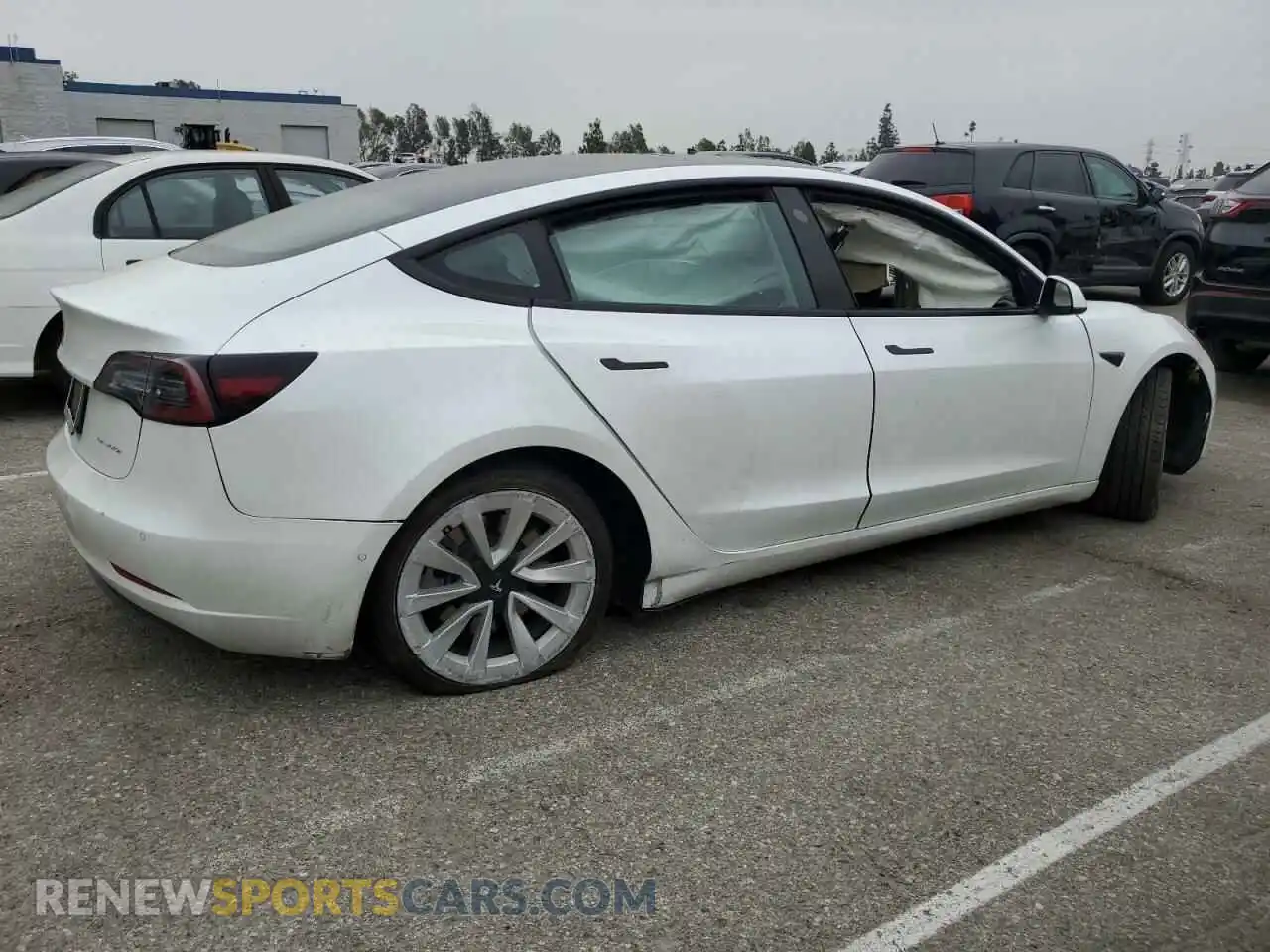 3 Photograph of a damaged car 5YJ3E1EB0NF142551 TESLA MODEL 3 2022