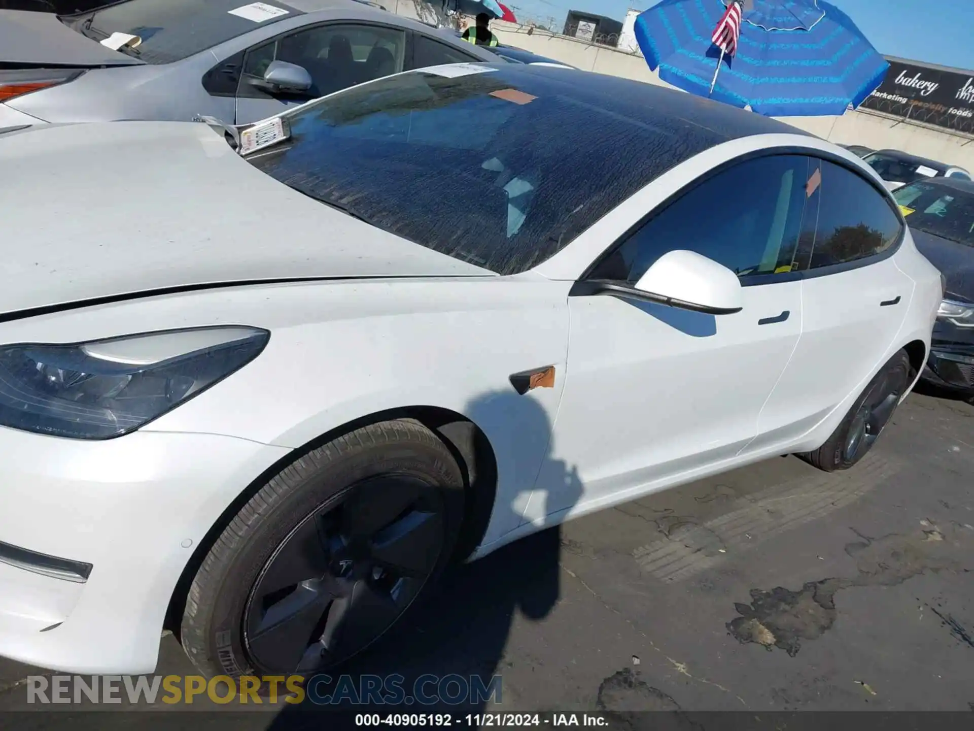 2 Photograph of a damaged car 5YJ3E1EB0NF159592 TESLA MODEL 3 2022