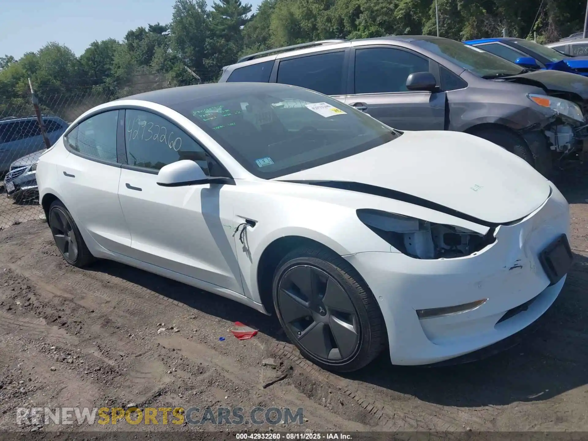1 Photograph of a damaged car 5YJ3E1EB0NF189742 TESLA MODEL 3 2022