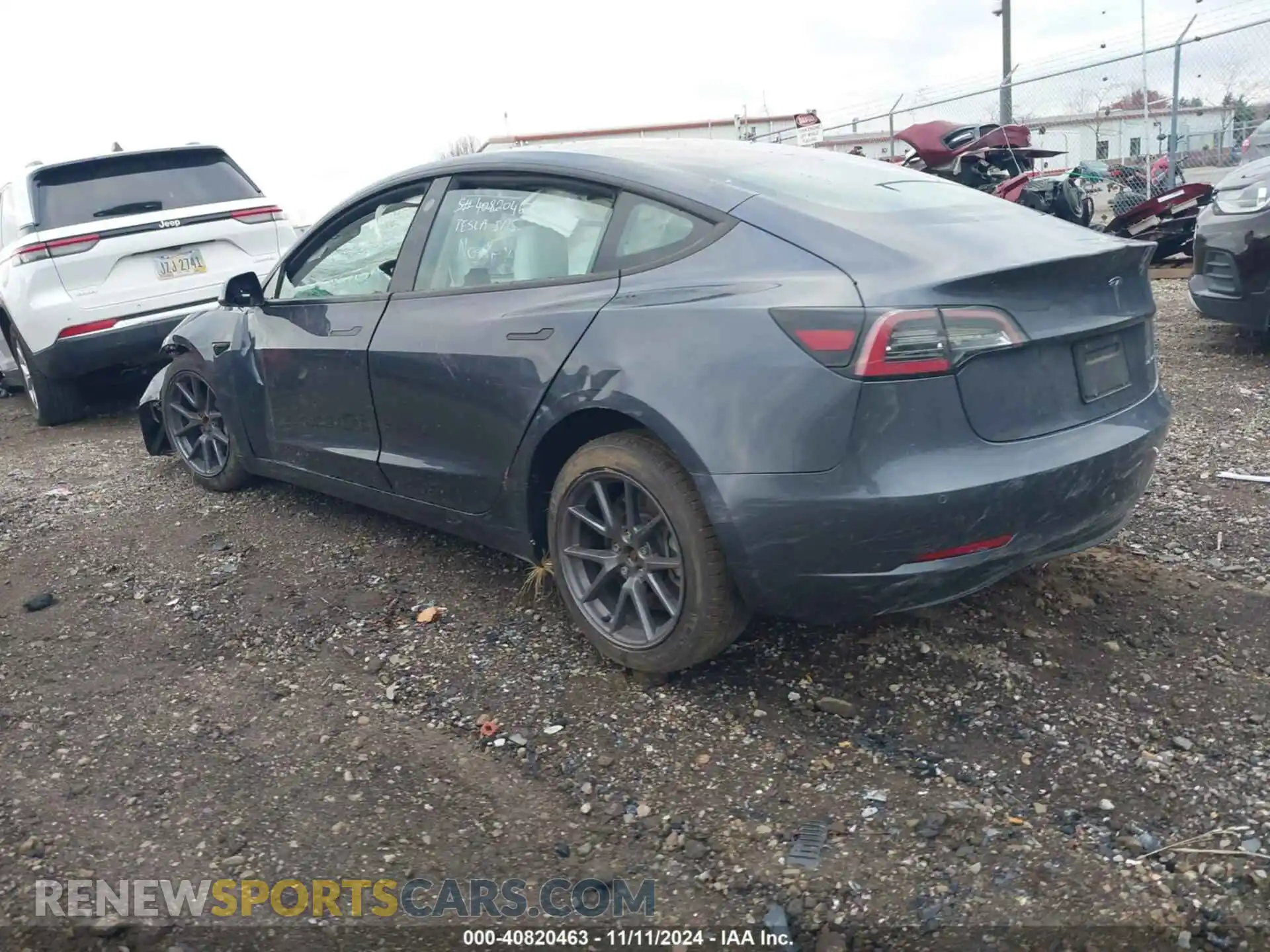 3 Photograph of a damaged car 5YJ3E1EB0NF194245 TESLA MODEL 3 2022
