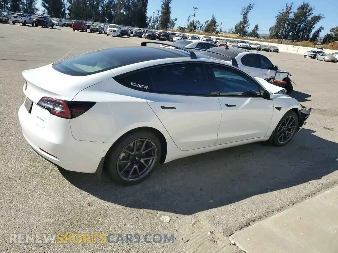 3 Photograph of a damaged car 5YJ3E1EB0NF195475 TESLA MODEL 3 2022