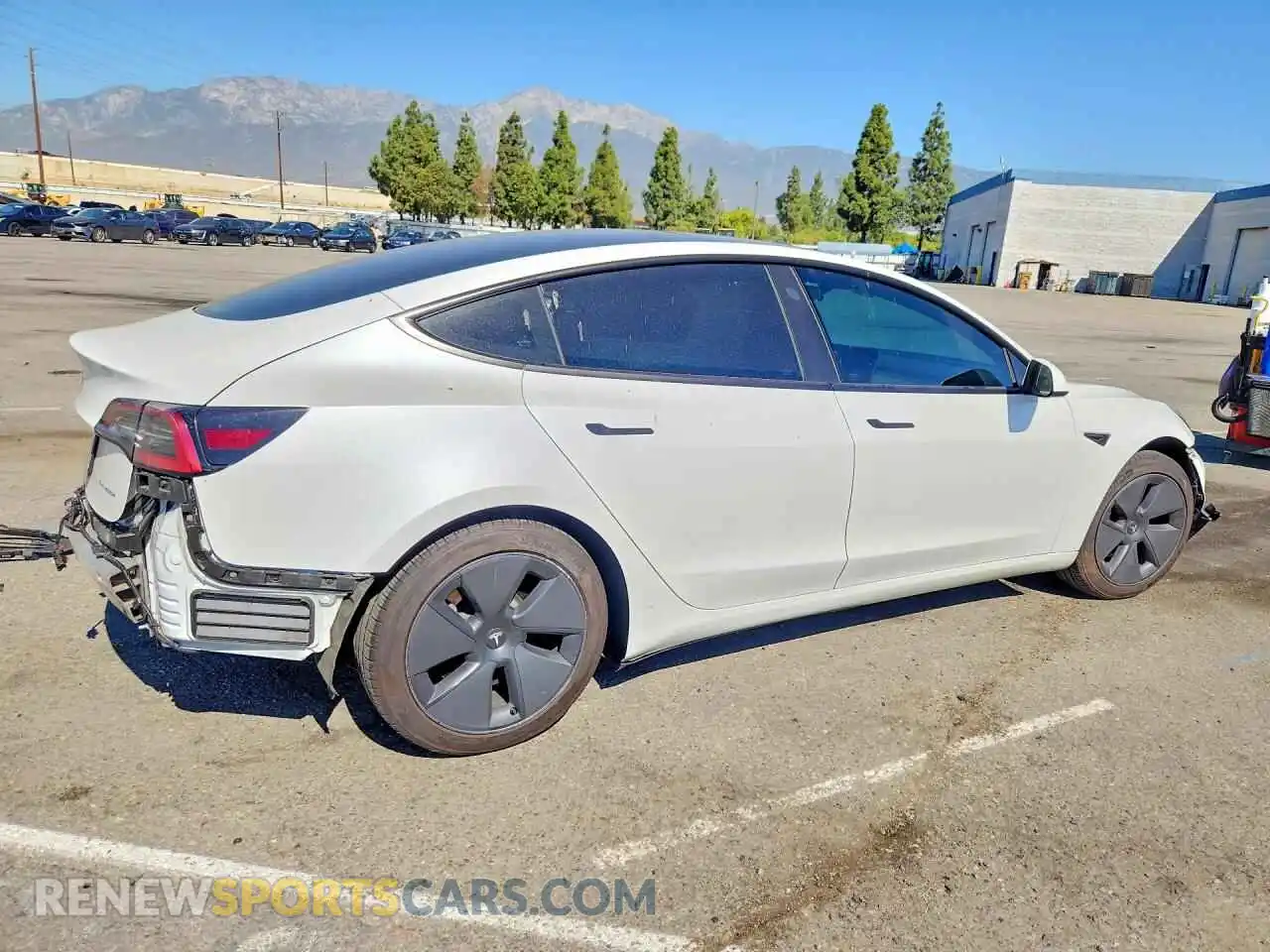 3 Фотография поврежденного автомобиля 5YJ3E1EB0NF195511 TESLA MODEL 3 2022